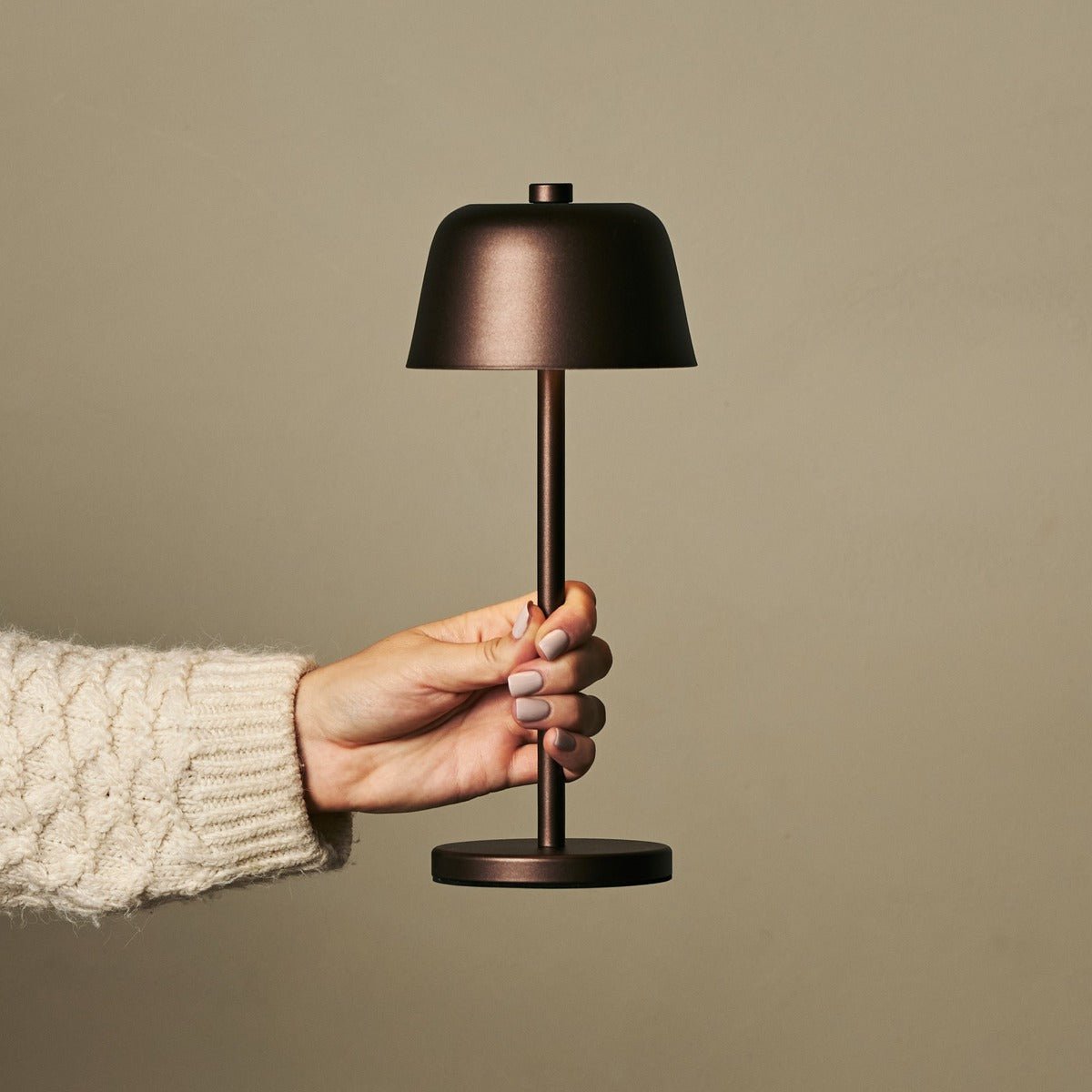Anton Espresso Brown oplaadbare tafellamp | Stijlvolle en draadloze verlichting Tavellio - Amsterdam