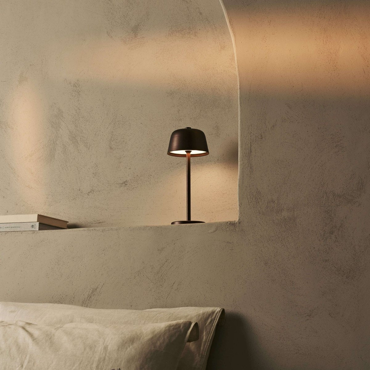 Anton Espresso Brown oplaadbare tafellamp | Stijlvolle en draadloze verlichting Tavellio - Amsterdam