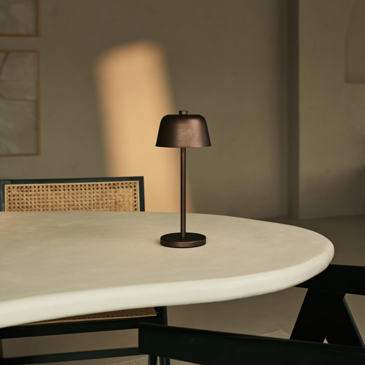 Anton Espresso Brown oplaadbare tafellamp | Stijlvolle en draadloze verlichting Tavellio - Amsterdam