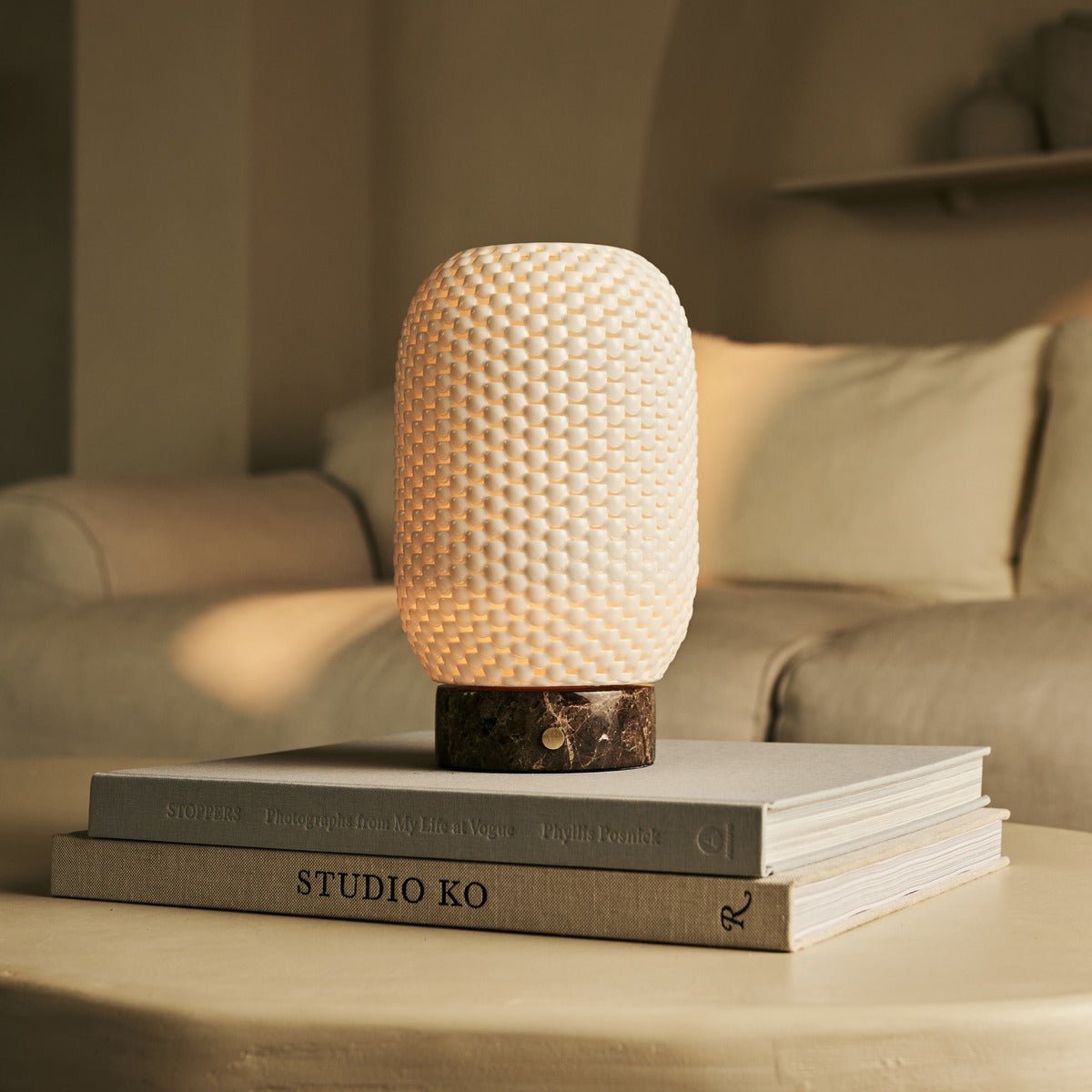 Aurora marmeren draadloze tafellamp in 3D-geprinte porselein-oplaadbaar, dimbaar en tot 100 uur licht Tavellio - Amsterdam