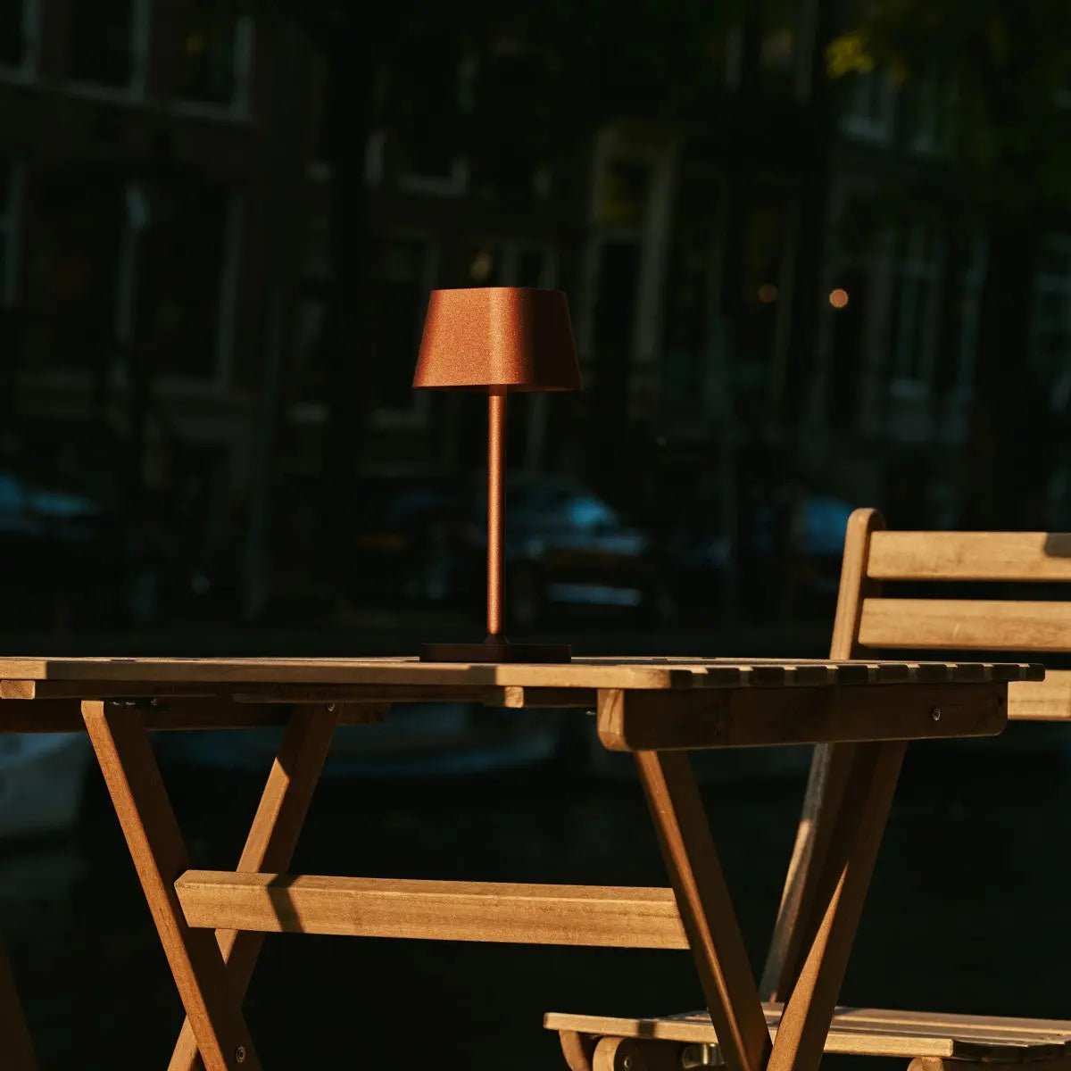 Ava Bronzen Oplaadbare Tafellamp | Stijlvol, draadloos en dimbaar Tavellio - Amsterdam