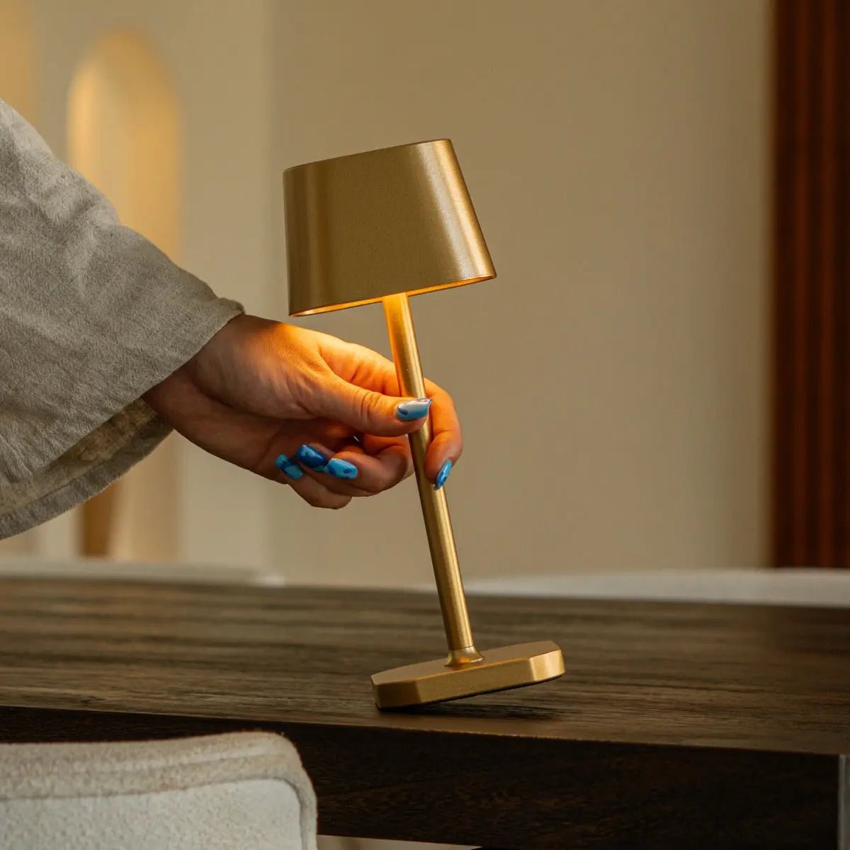 Ava Goud Oplaadbare Tafellamp | Draadloos, dimbaar en stijlvol Tavellio - Amsterdam