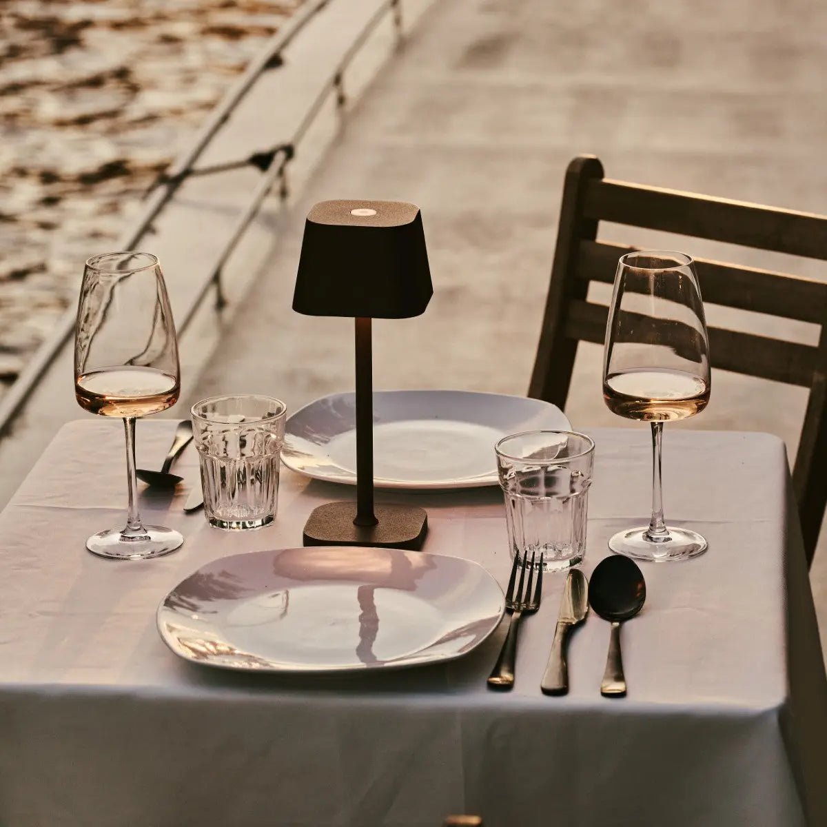 Ava Mokka Bruin Oplaadbare Tafellamp | Draadloos en dimbaar Tavellio - Amsterdam