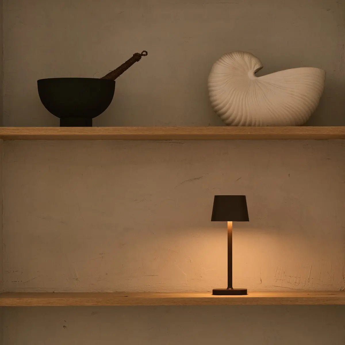 Ava Mokka Bruin Oplaadbare Tafellamp | Draadloos en dimbaar Tavellio - Amsterdam