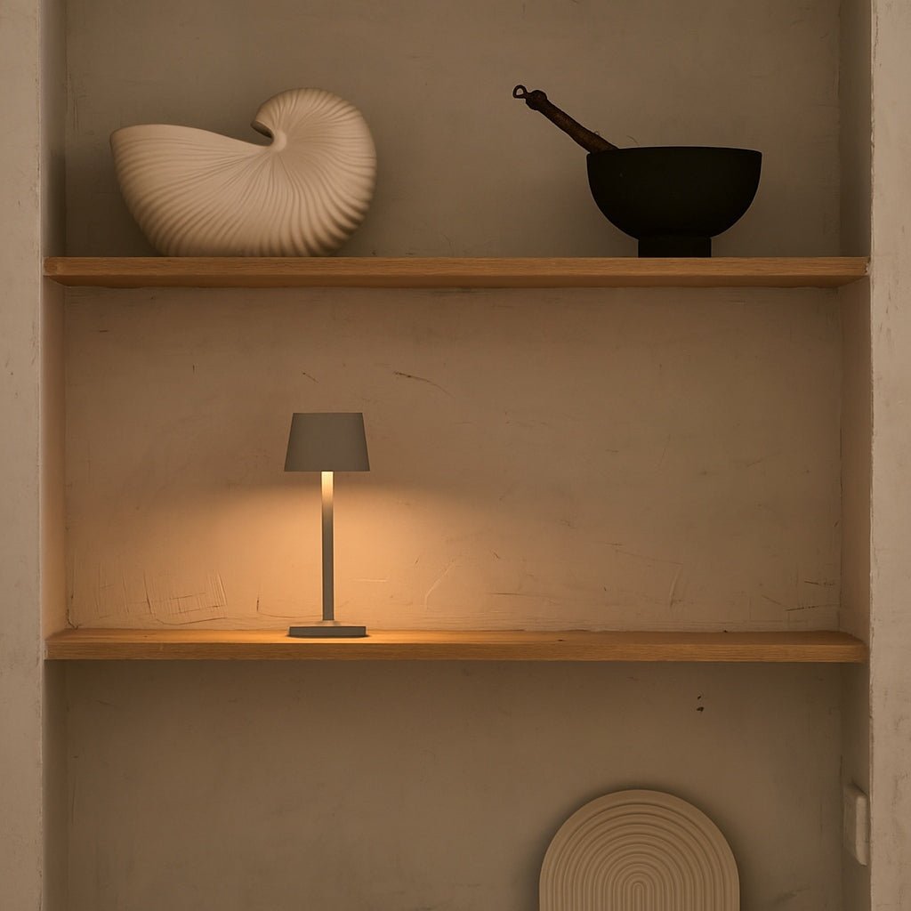 Ava Shadow Gray - Oplaadbare tafellamp | Stijlvol, draadloos en dimbaar Tavellio - Amsterdam