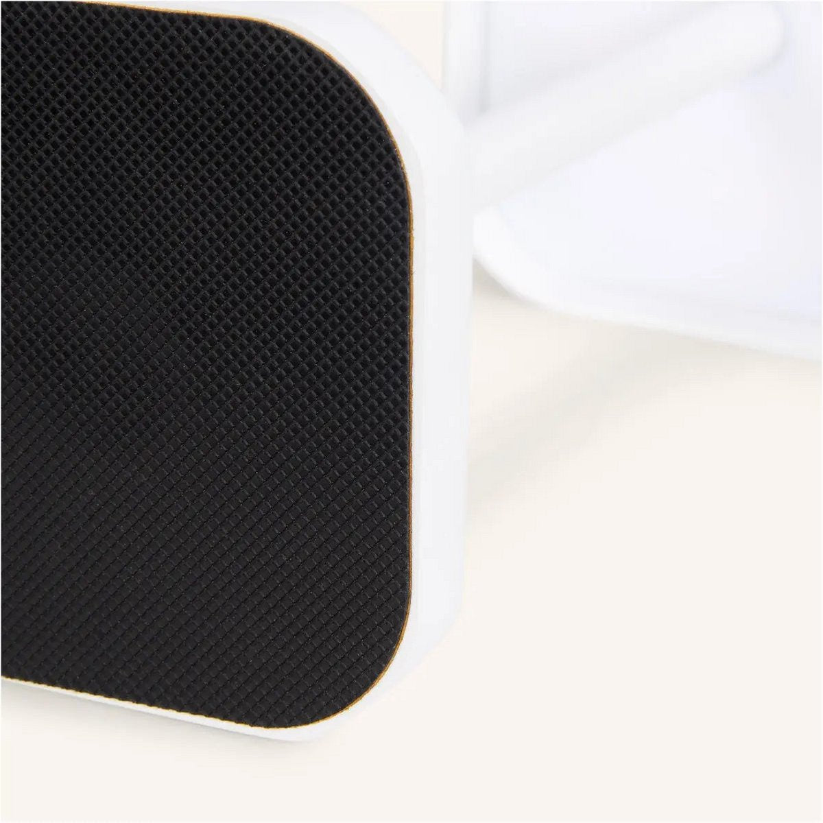 Ava witte oplaadbare tafellamp – stijlvolle, draadloze en dimbare verlichting Tavellio - Amsterdam