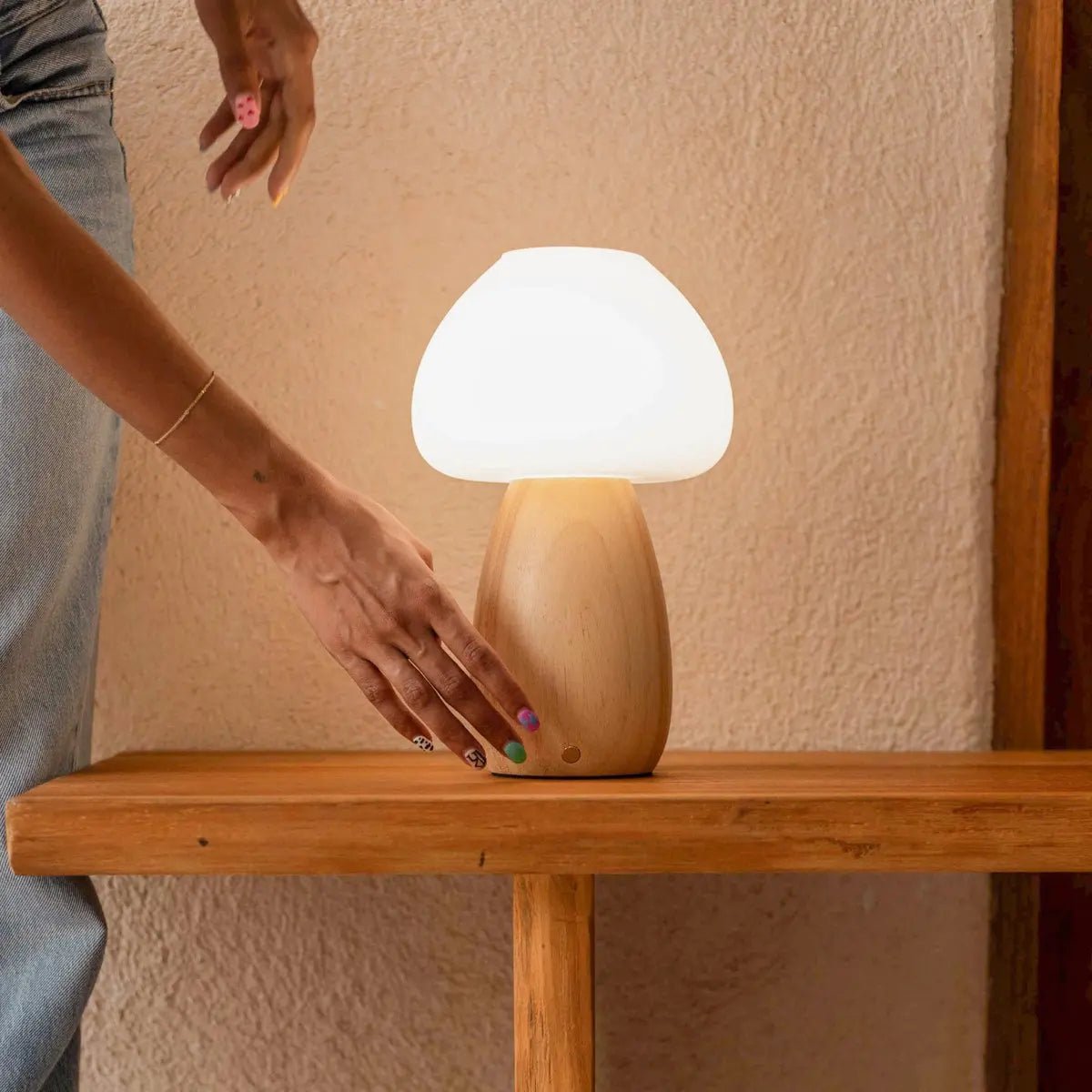 Beer lichtbruin stijlvol oplaadbare lamp-draadloos, dimbaar, milieuvriendelijk ontwerp Tavellio - Amsterdam