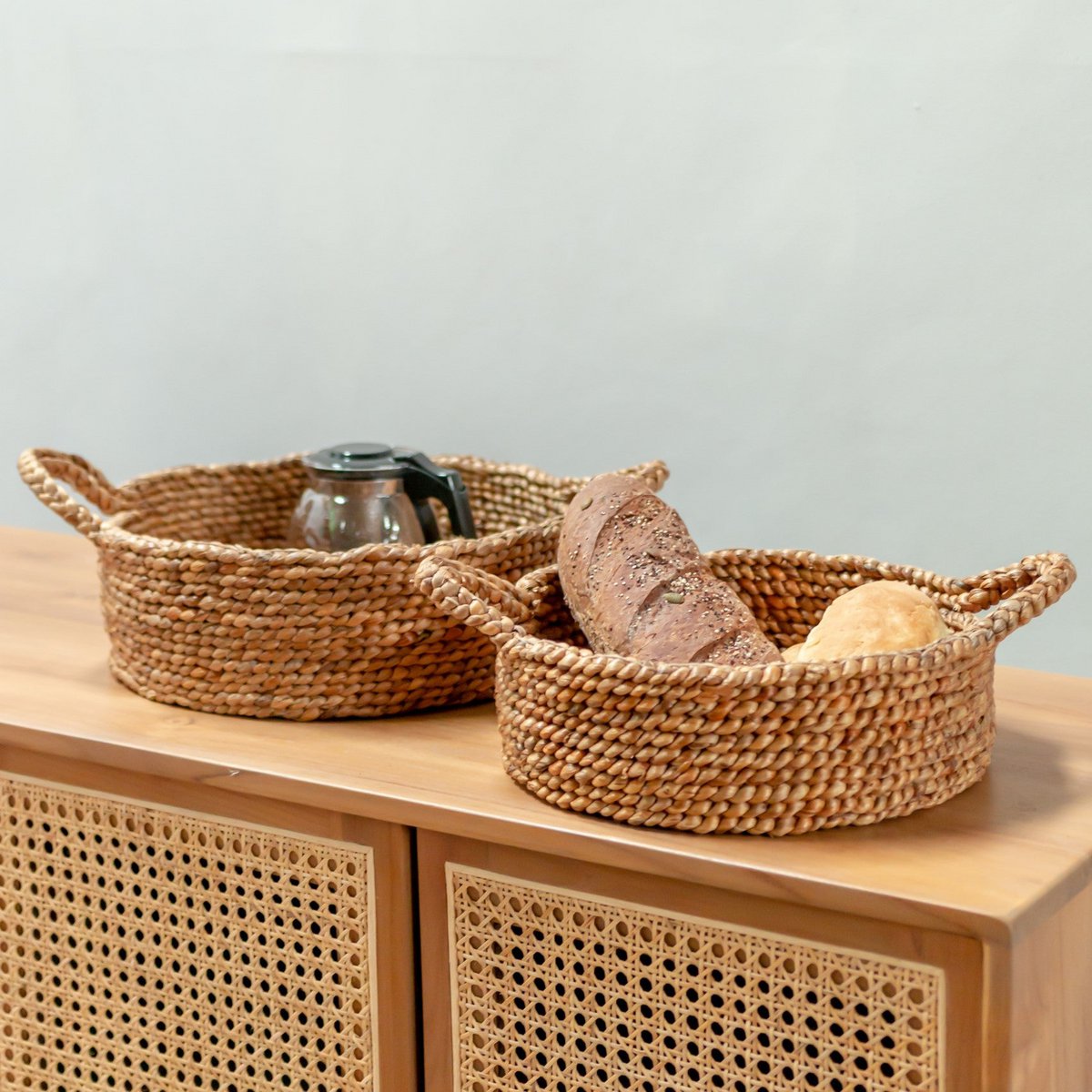 Broodmand | Kleine ronde mand | Decoratieve geweven opbergmand van waterhyacint JAWAH (2 maten) Soeji