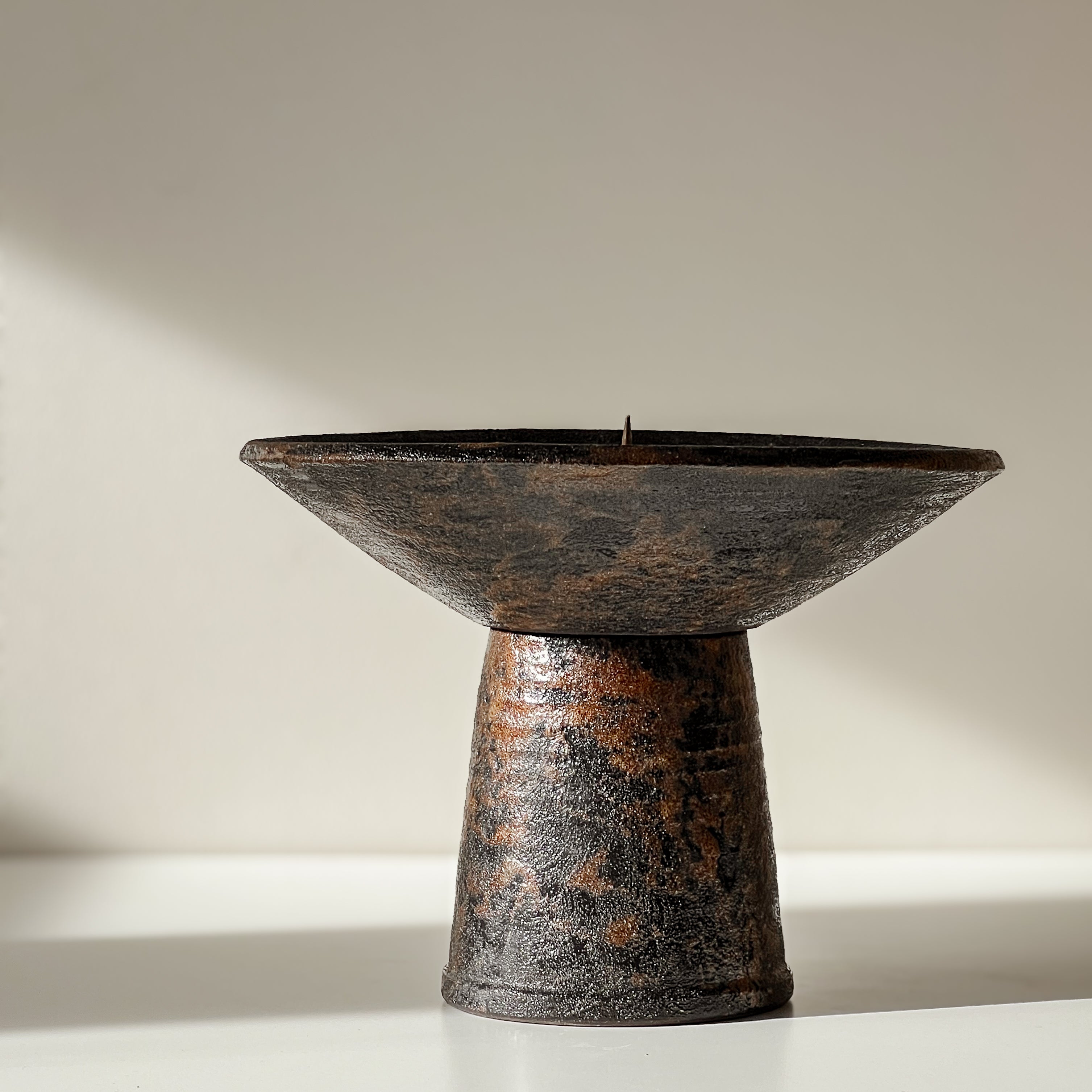 Brutalist mid-century kaarsenstandaard – sculpturaal keramiek – duitsland, jaren ‘60 Noii HOME