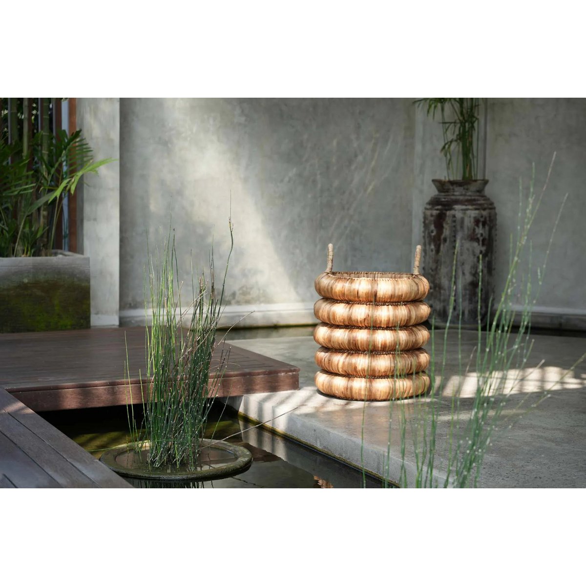 chunky Mand – luxe design mand van waterhyacint - Bazar Bizar Bazar Bizar Living