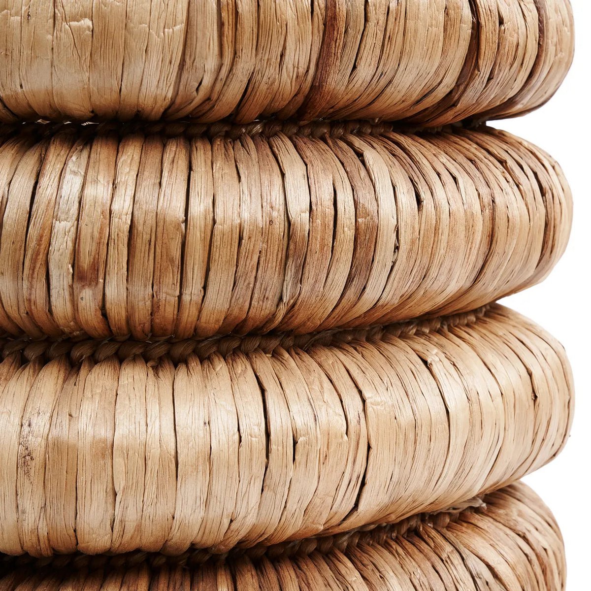 chunky Mand – luxe design mand van waterhyacint - Bazar Bizar Bazar Bizar Living