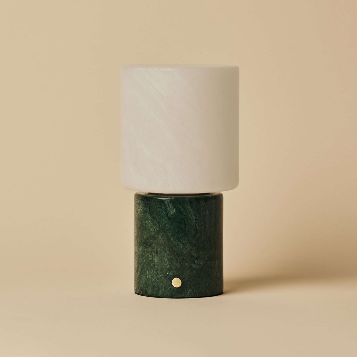Cuyp Green / Verde Alpi - Marmeren oplaadbare tafellamp - Draadloos, USB -oplaadbaar en maximaal 100 uur runtime Tavellio - Amsterdam