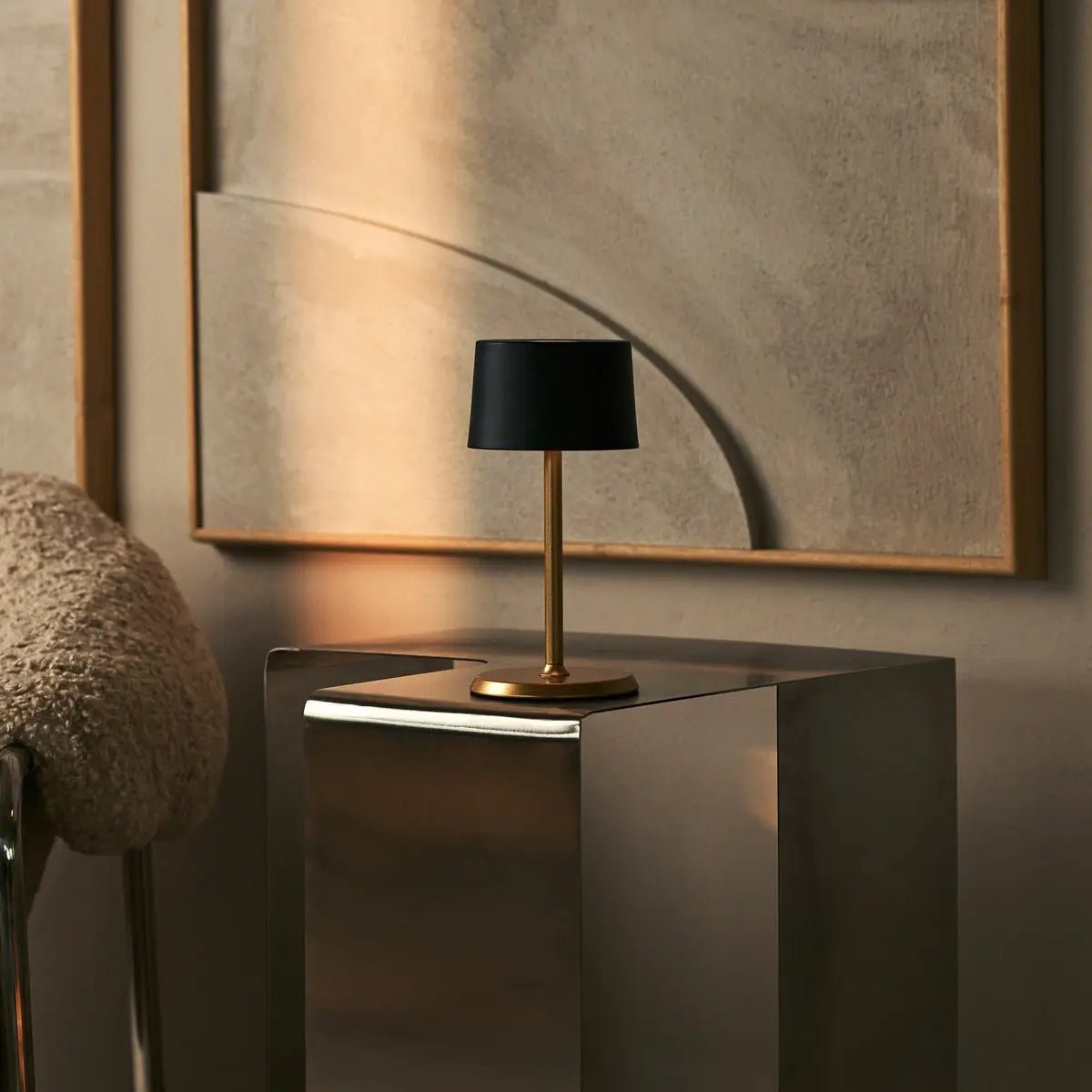 David Black & Gold oplaadbare tafellamp 2 op 1 met verstelbare hoogte - dimbaar en draadloos met 120 uur batterij Tavellio - Amsterdam