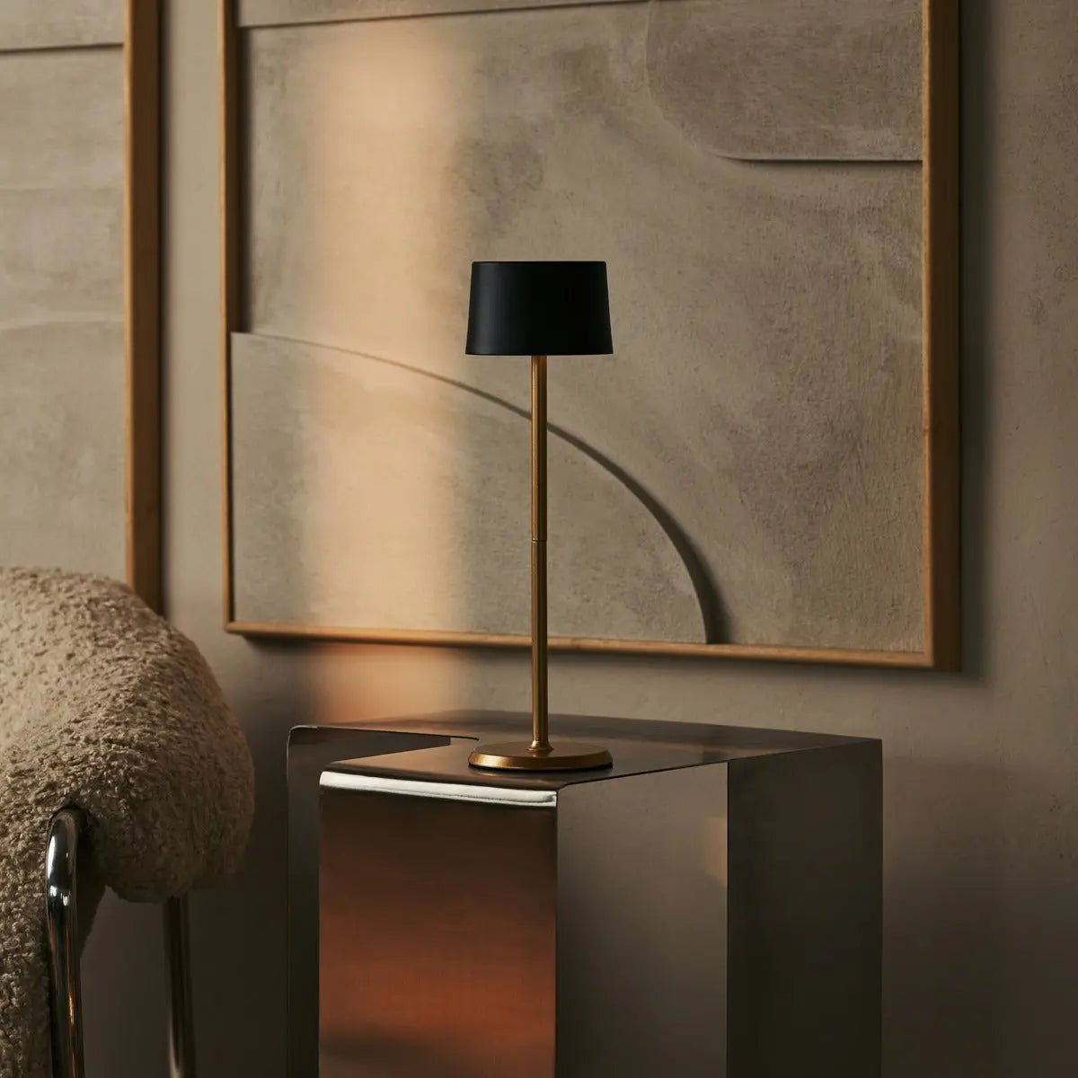 David Black & Gold oplaadbare tafellamp 2 op 1 met verstelbare hoogte - dimbaar en draadloos met 120 uur batterij Tavellio - Amsterdam