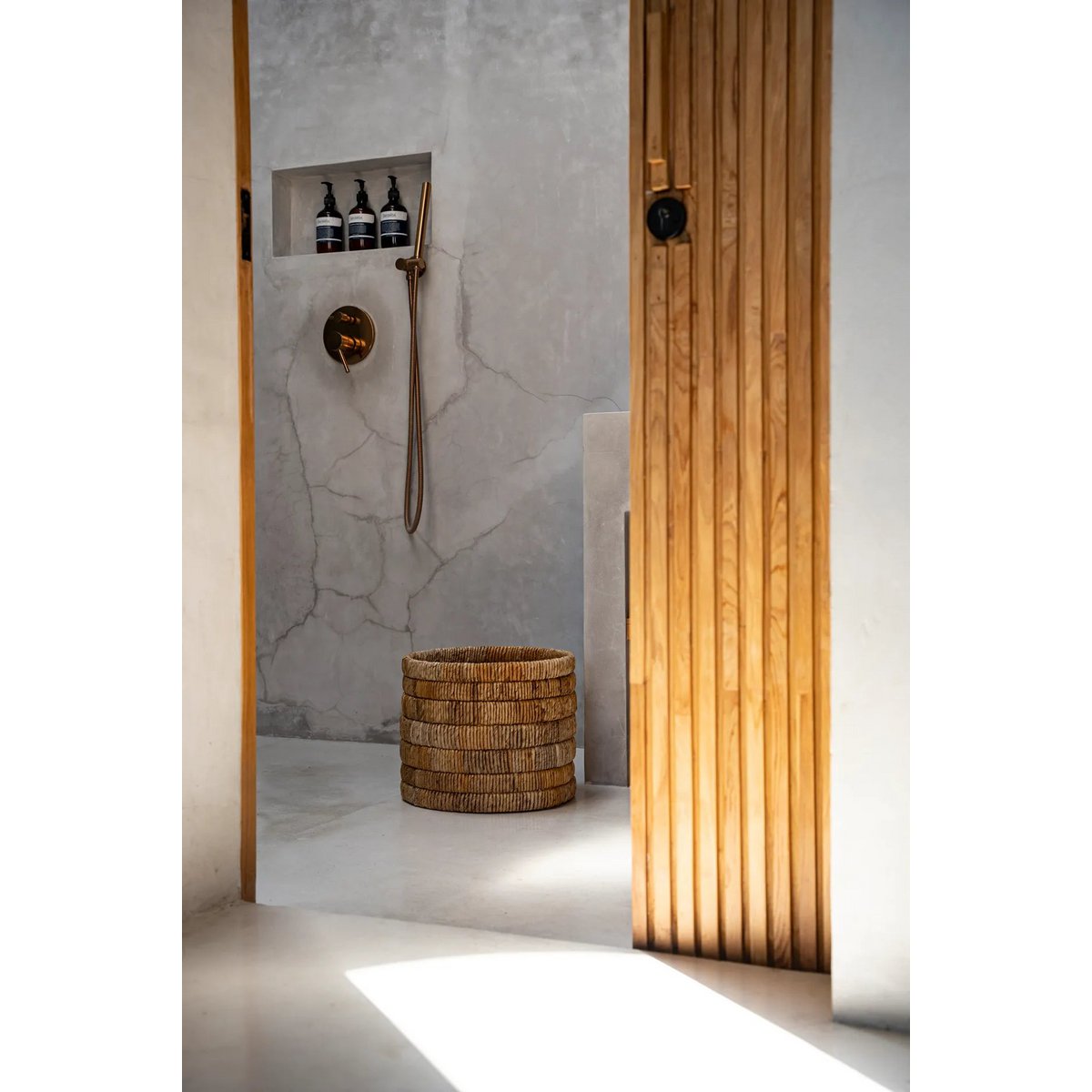 De Chuma-mand Bazar Bizar Living