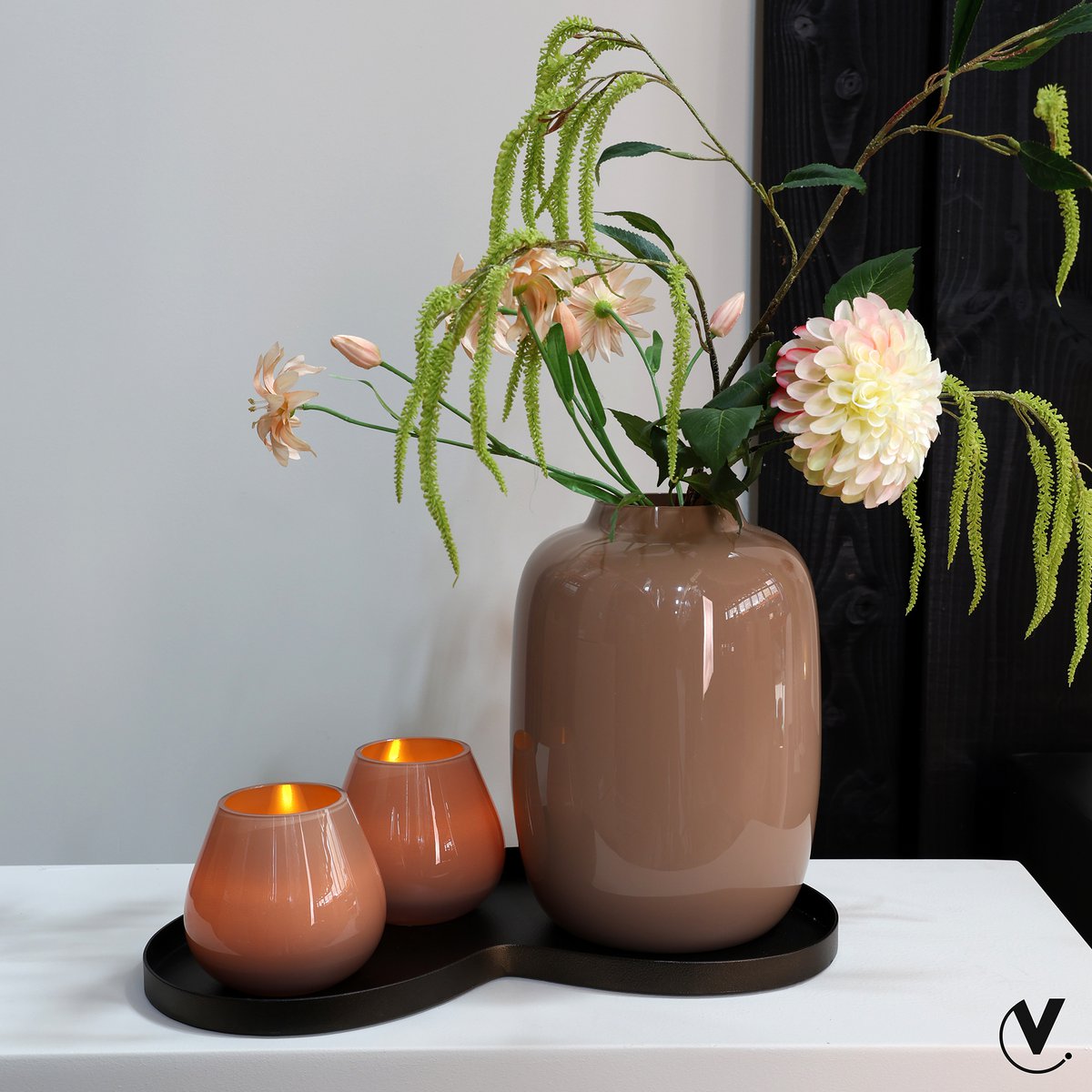 Dienblad - Villeta bronze Vase The World