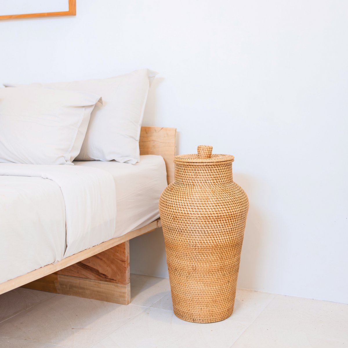 Geweven rotan vaas rond – grote boho decoratieve vaas – vaas hoog en smal – vloervaas handgemaakt van natuurlijke vezels (Ø 30 cm) KIDUNG Soeji