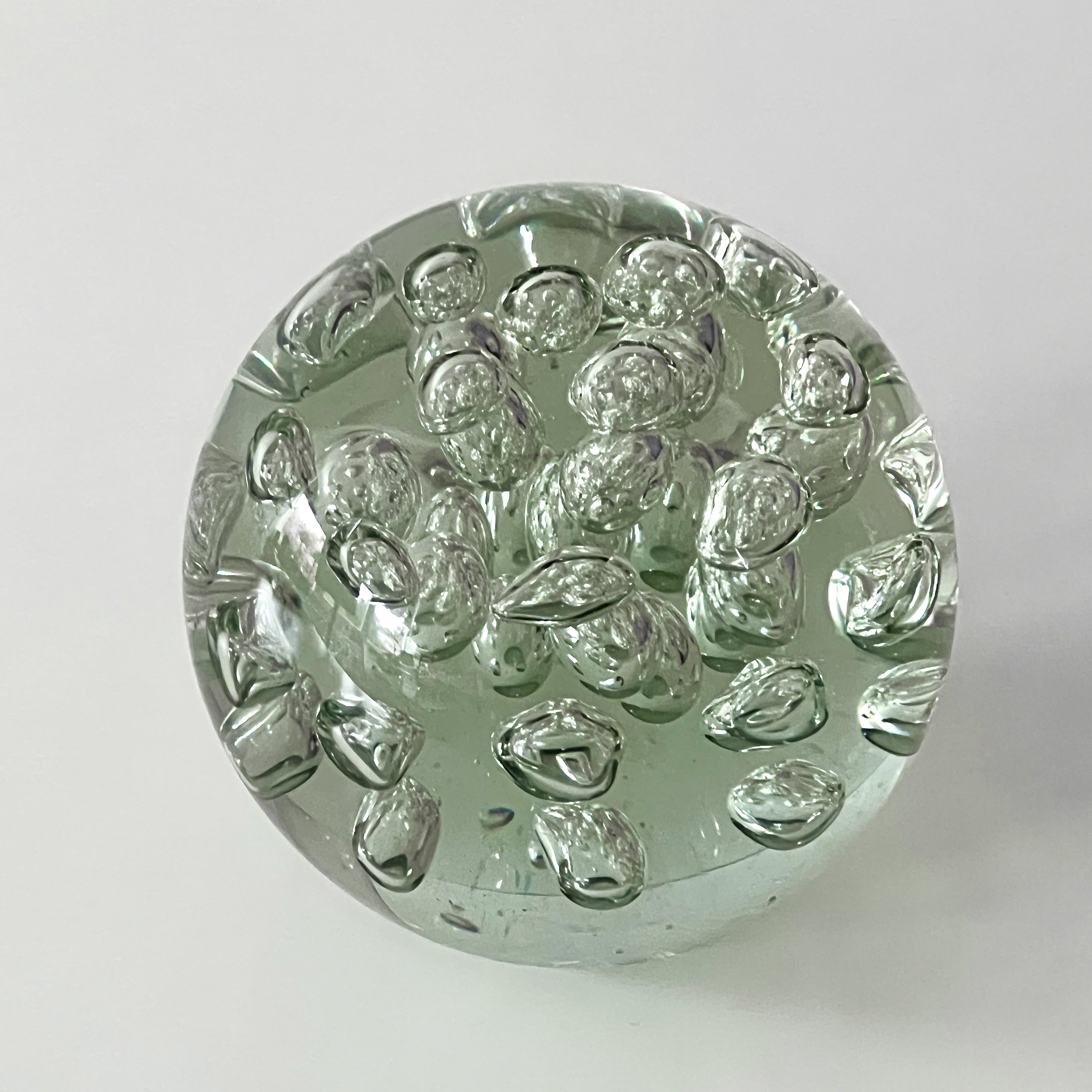 grote handgeblazen glazen bol – presse papier met luchtbellen – vintage Noii HOME