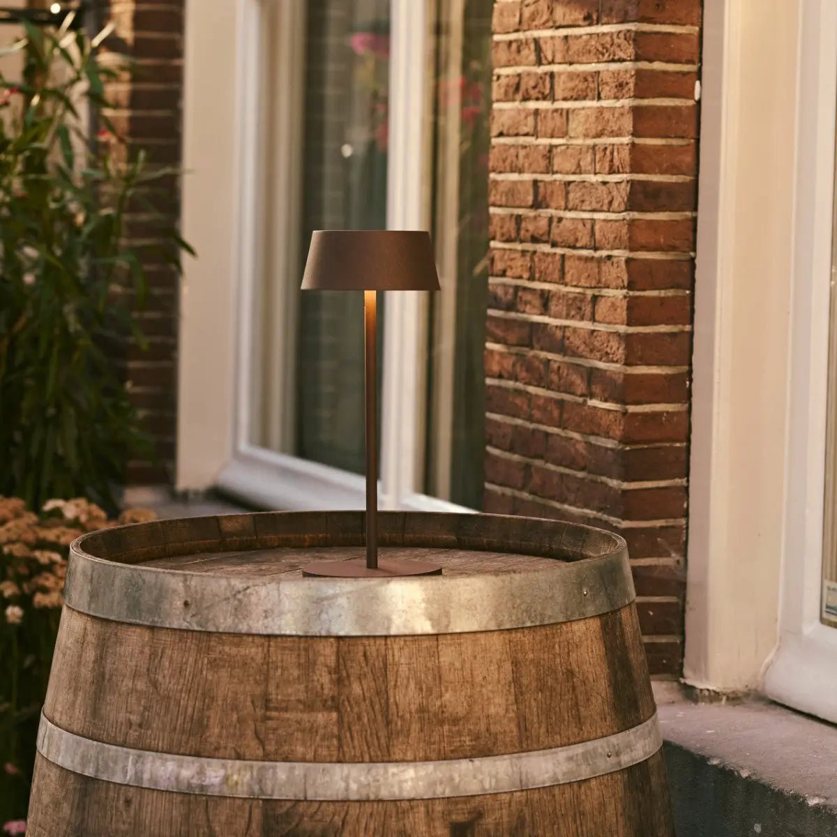 Hugo Mocha Brown oplaadbare tafellamp - Stijlvol, dimbaar en draadloos Tavellio - Amsterdam