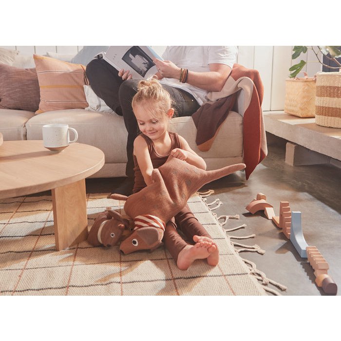 Hunsihond met twee puppy's Coco & Max OYOY LIVING DESIGN