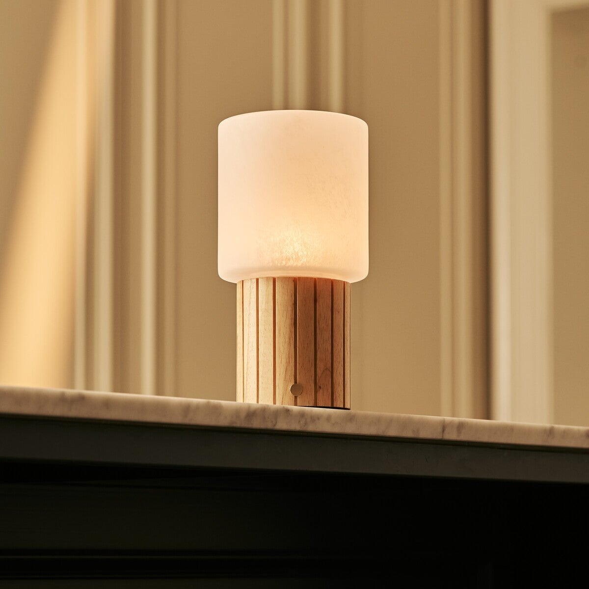 ingmar lichtbruine oplaadbare tafellamp, tavellio amsterdam Tavellio - Amsterdam