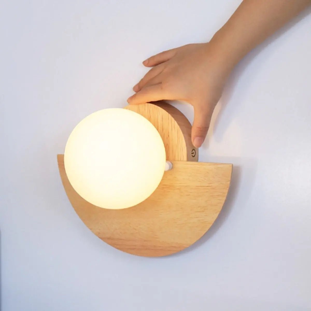 Kane lichtbruine draadloze wandlamp – oplaadbare lamp van hout en glas Tavellio - Amsterdam
