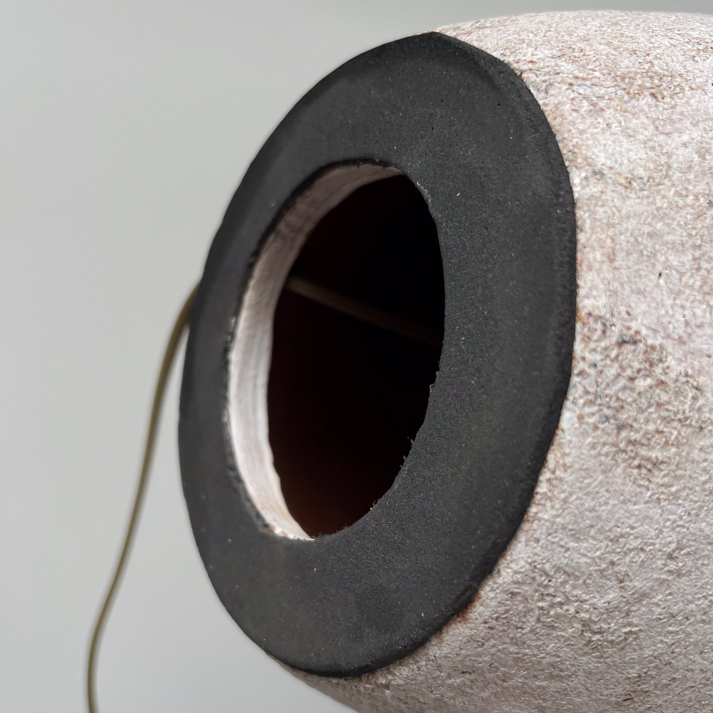 keramieken tafellamp met geweven stoffen kap – pre-loved Noii HOME