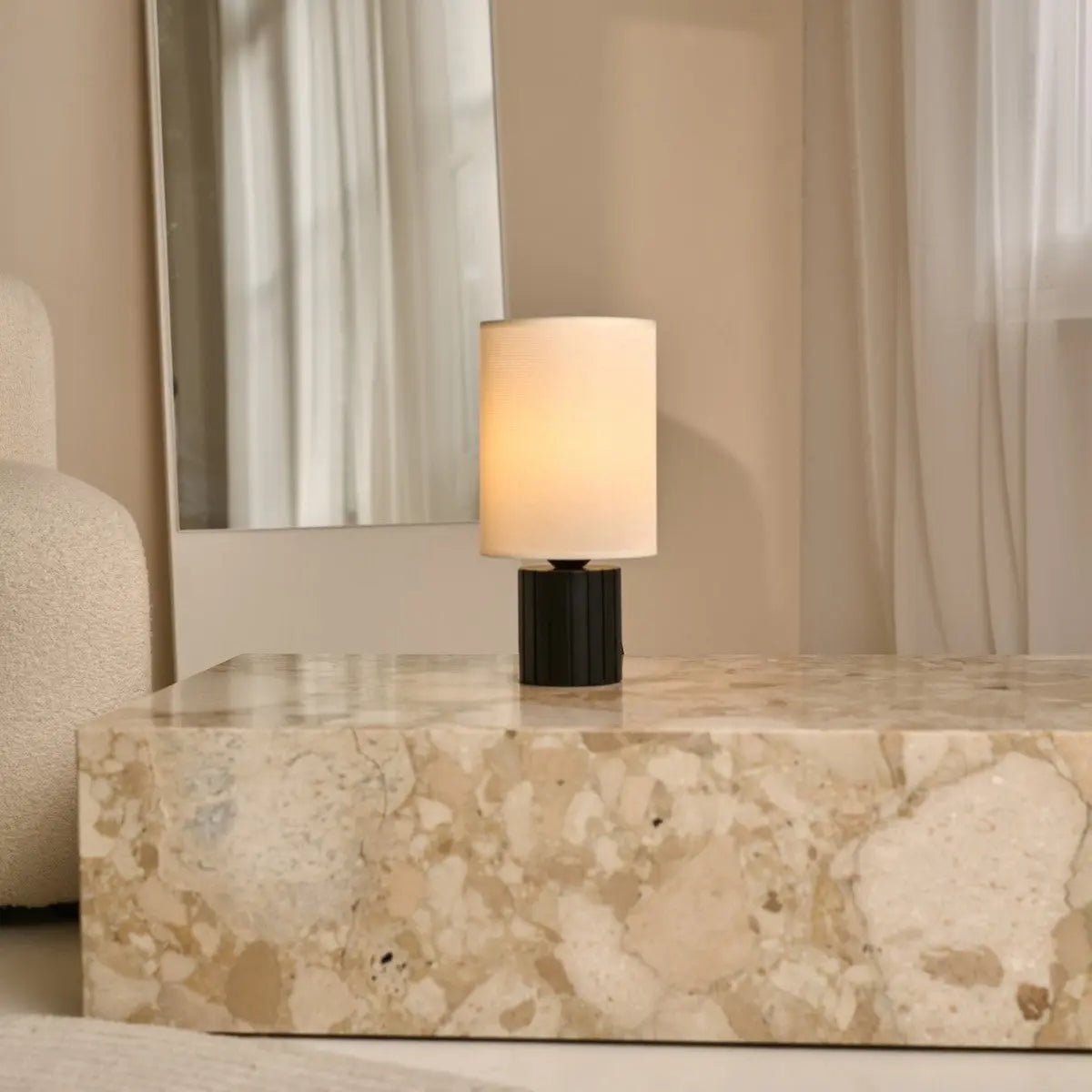 Kiko Zwarte Tafellamp – Gezellige Zwart & Beige Bureaulamp met E27 Fitting Tavellio - Amsterdam