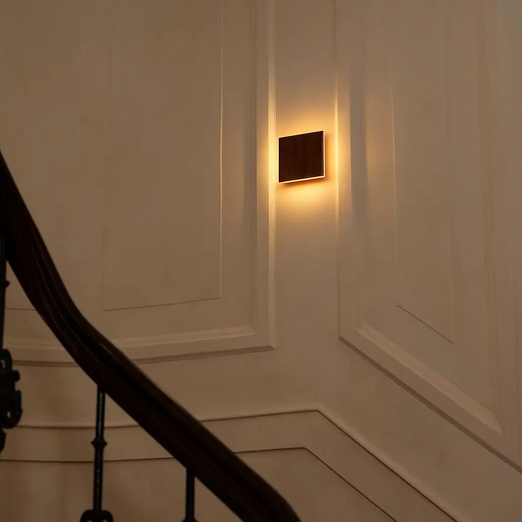 Lane Walnut draadloos wandlicht - oplaadbaar, dimbare, duurzame en 3 lichte modi Tavellio - Amsterdam