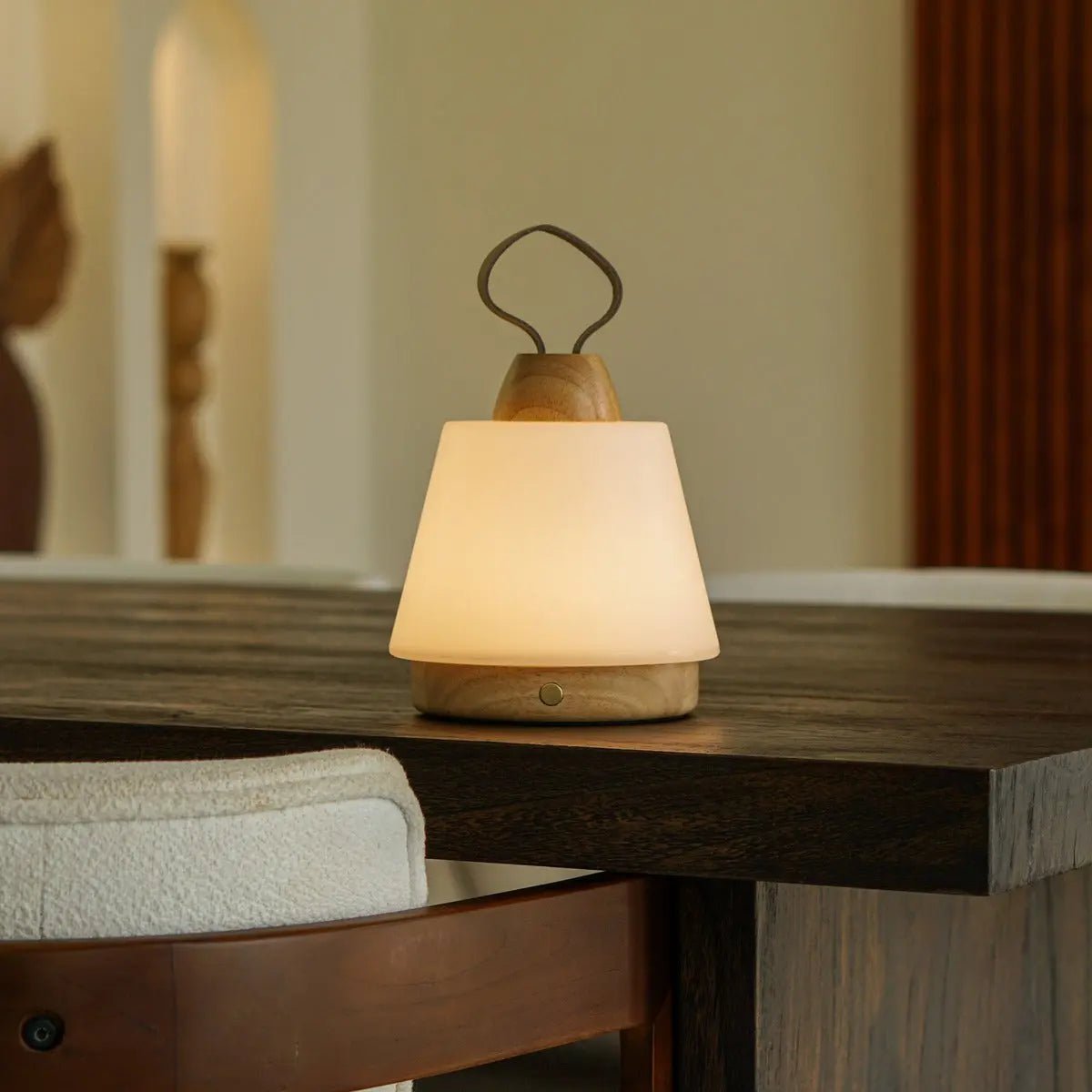 Liv lichtbruine oplaadbare lamp – lederen band, dimbaar, draadloos Tavellio - Amsterdam
