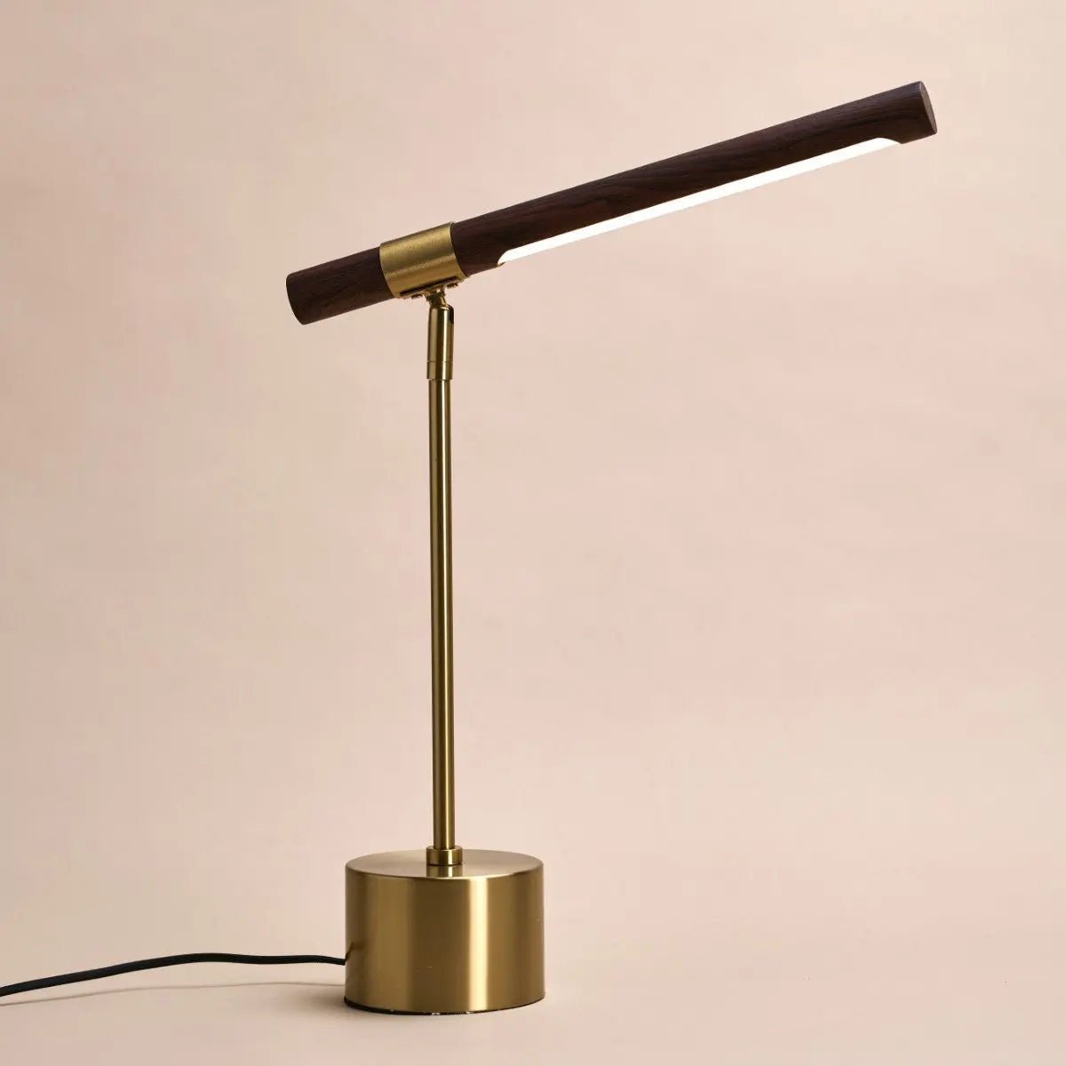 Livia goudkleurige metalen lamp met hout – verstelbare LED, Scandinavisch design voor kantoor en woonkamer Tavellio - Amsterdam