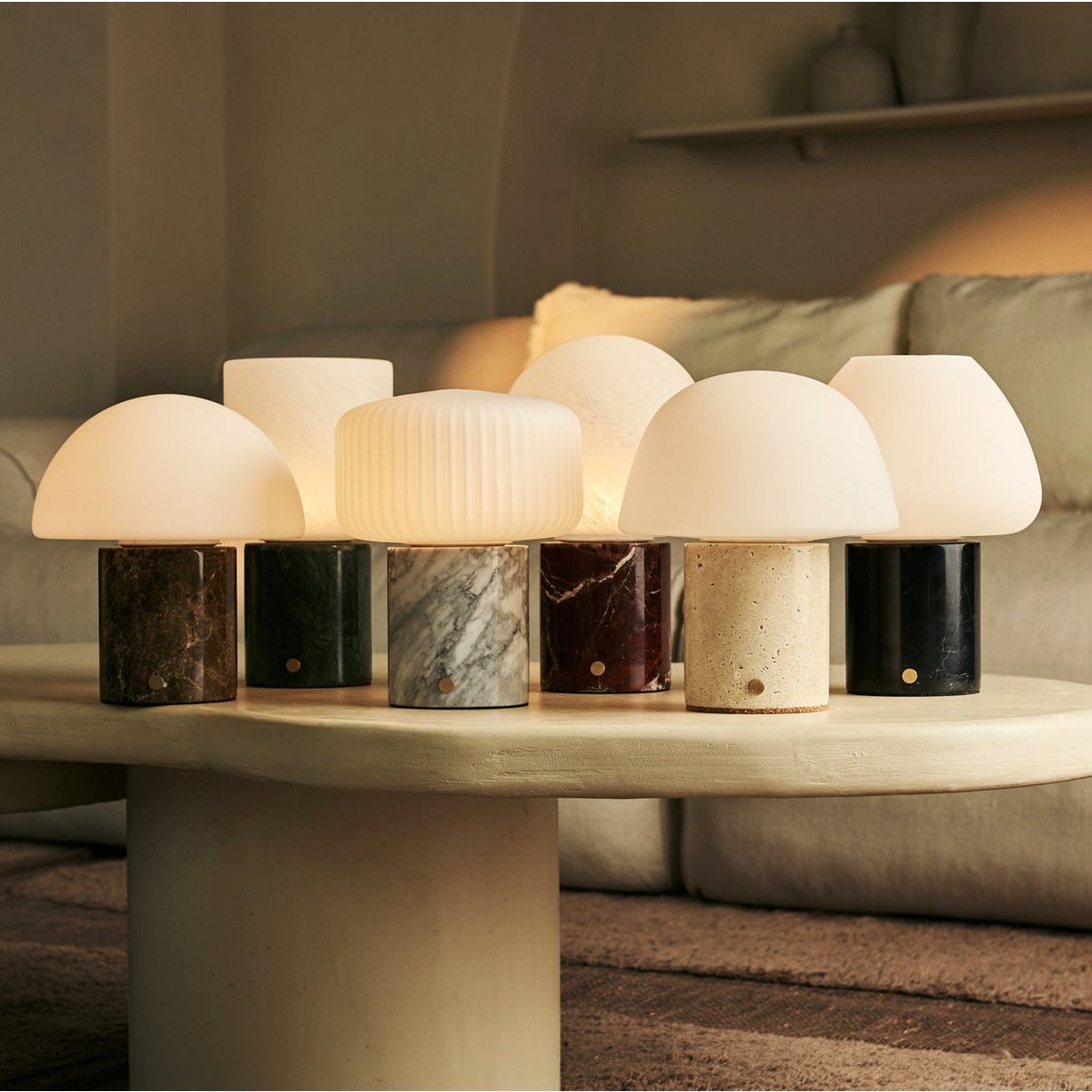 Maes Beige / Travertino Classico - Elegante travertijn oplaadbare tafellamp, tot 100 uur verlichting, stijlvol en functioneel Tavellio - Amsterdam