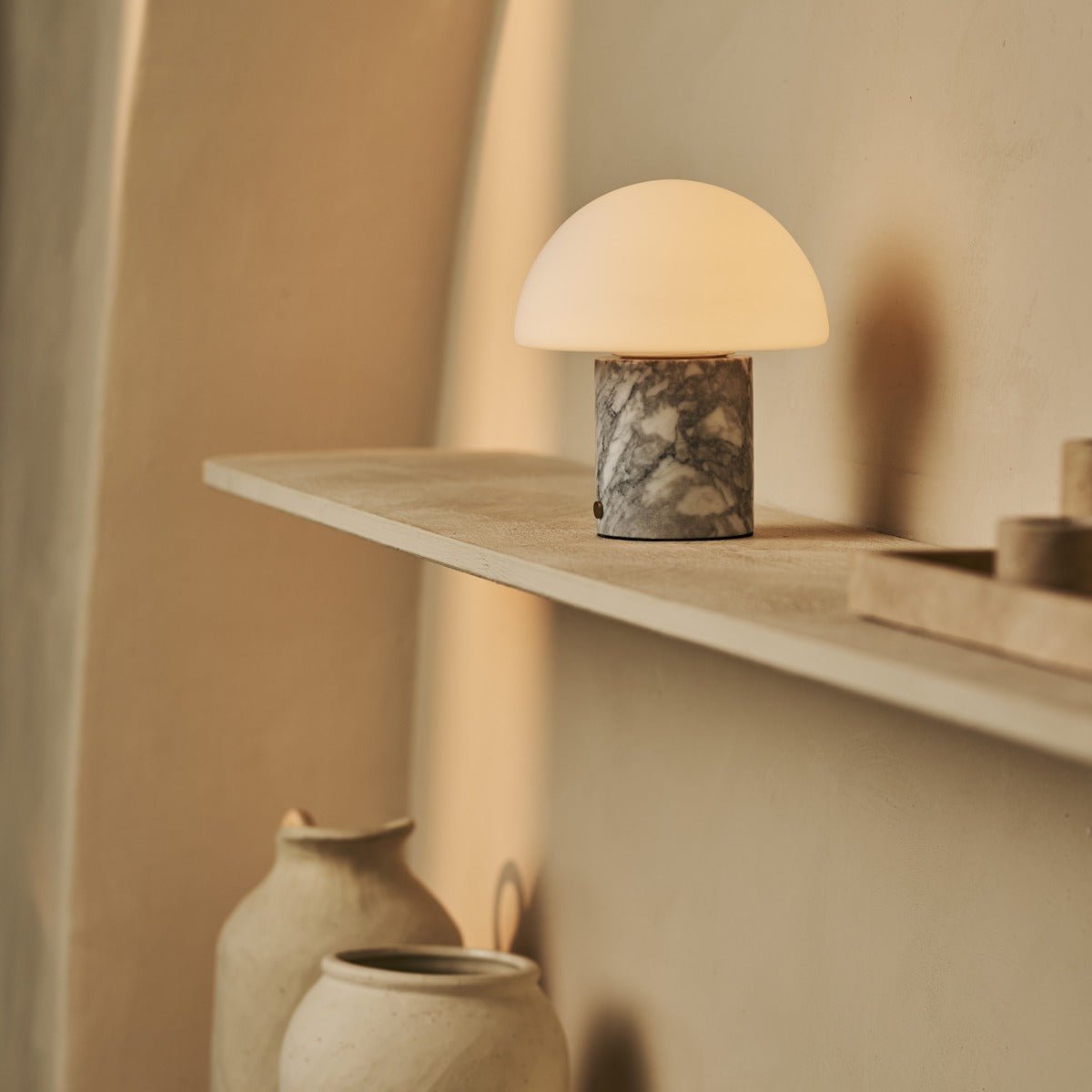 Maris White / Bianco Statuarietto - Classic Marmeren oplaadbare tafellamp met 3 lichte kleuren en dimfunctie Tavellio - Amsterdam