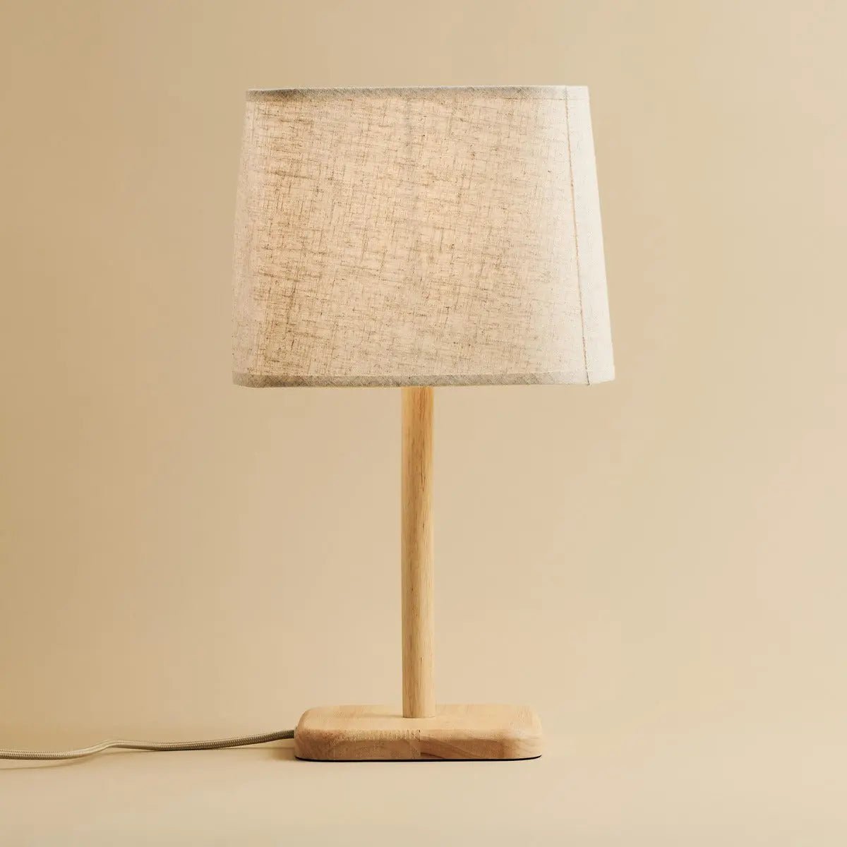 Marley houten lamp met beige schaduw - stijlvolle en biologische woningverlichting Tavellio - Amsterdam