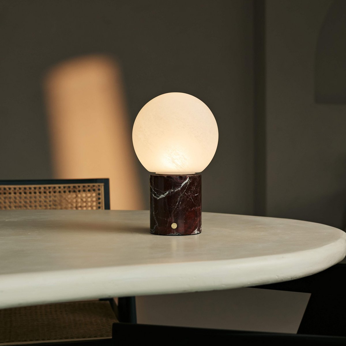Metsu Red/ Rosso Levanto - Classic Marmeren oplaadbare tafellamp met 3 lichte kleuren en dimfunctie Tavellio - Amsterdam