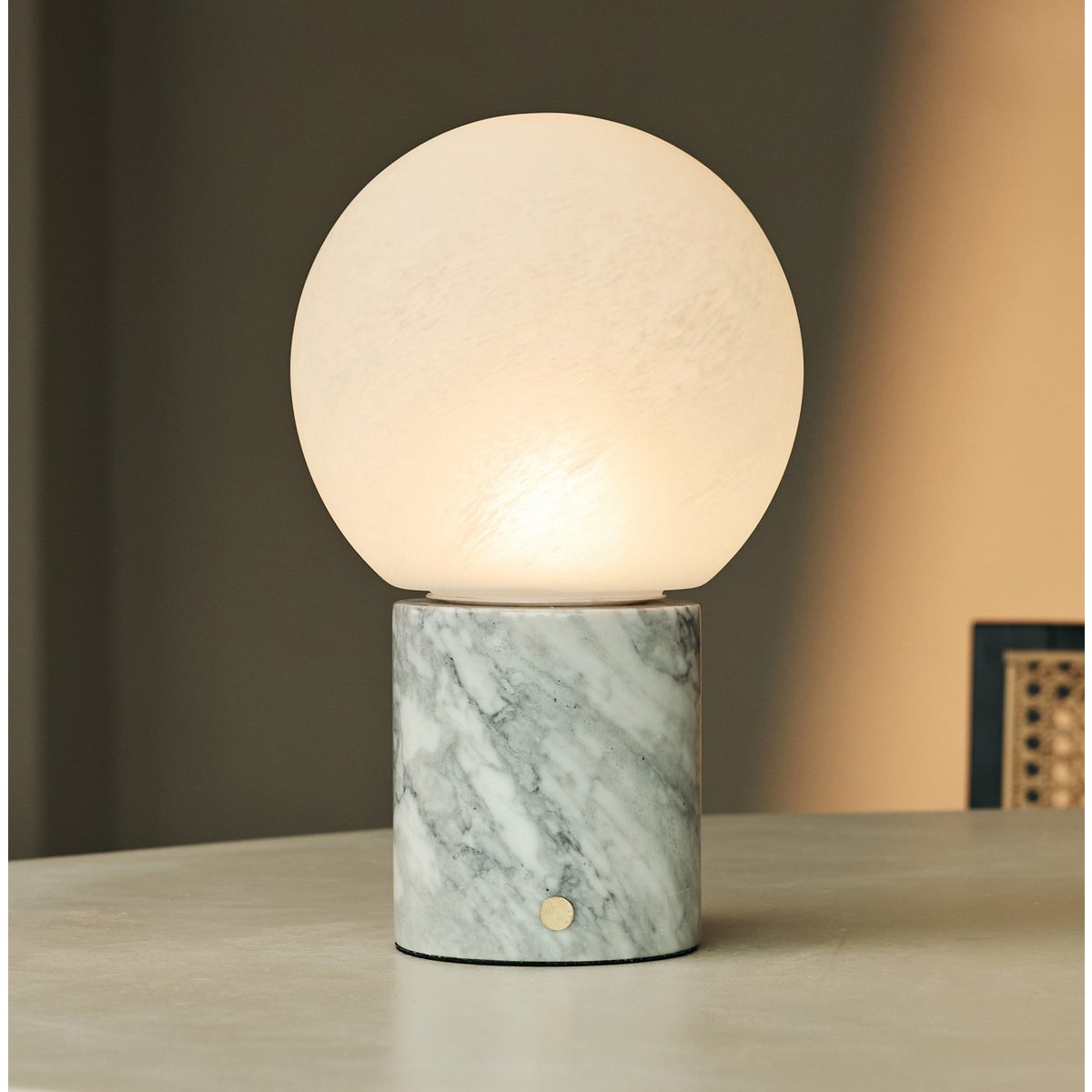 Metsu White / Bianco Statuarietto - Classic Marmeren oplaadbare tafellamp met 3 lichte kleuren en dimfunctie Tavellio - Amsterdam