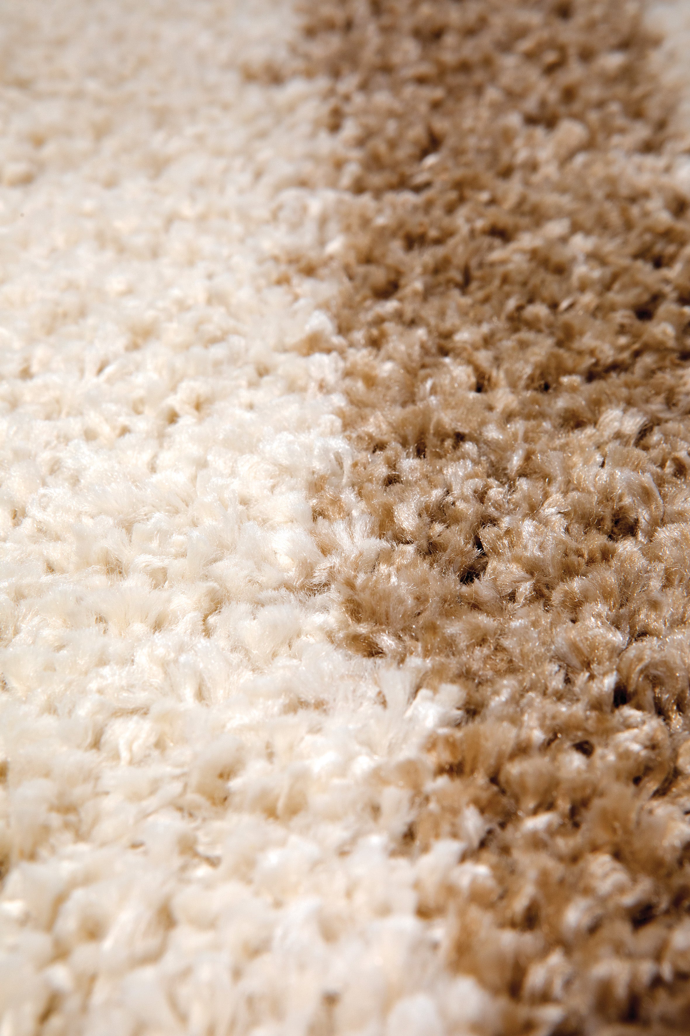 nesma hoogpolig vloerkleed – natuurlijk – vivaraise - verkrijgbaar in 3 maten Noii HOME
