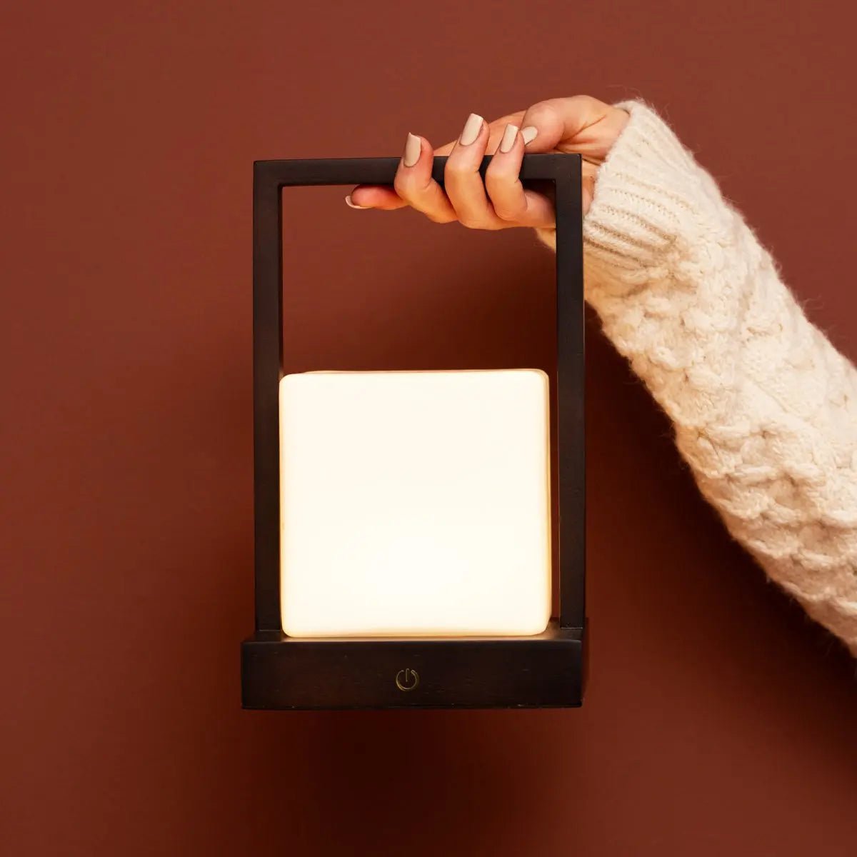 Noah Donkerbruin Oplaadbare Tafellamp | Oplaadbaar, dimbaar en draadloos Tavellio - Amsterdam