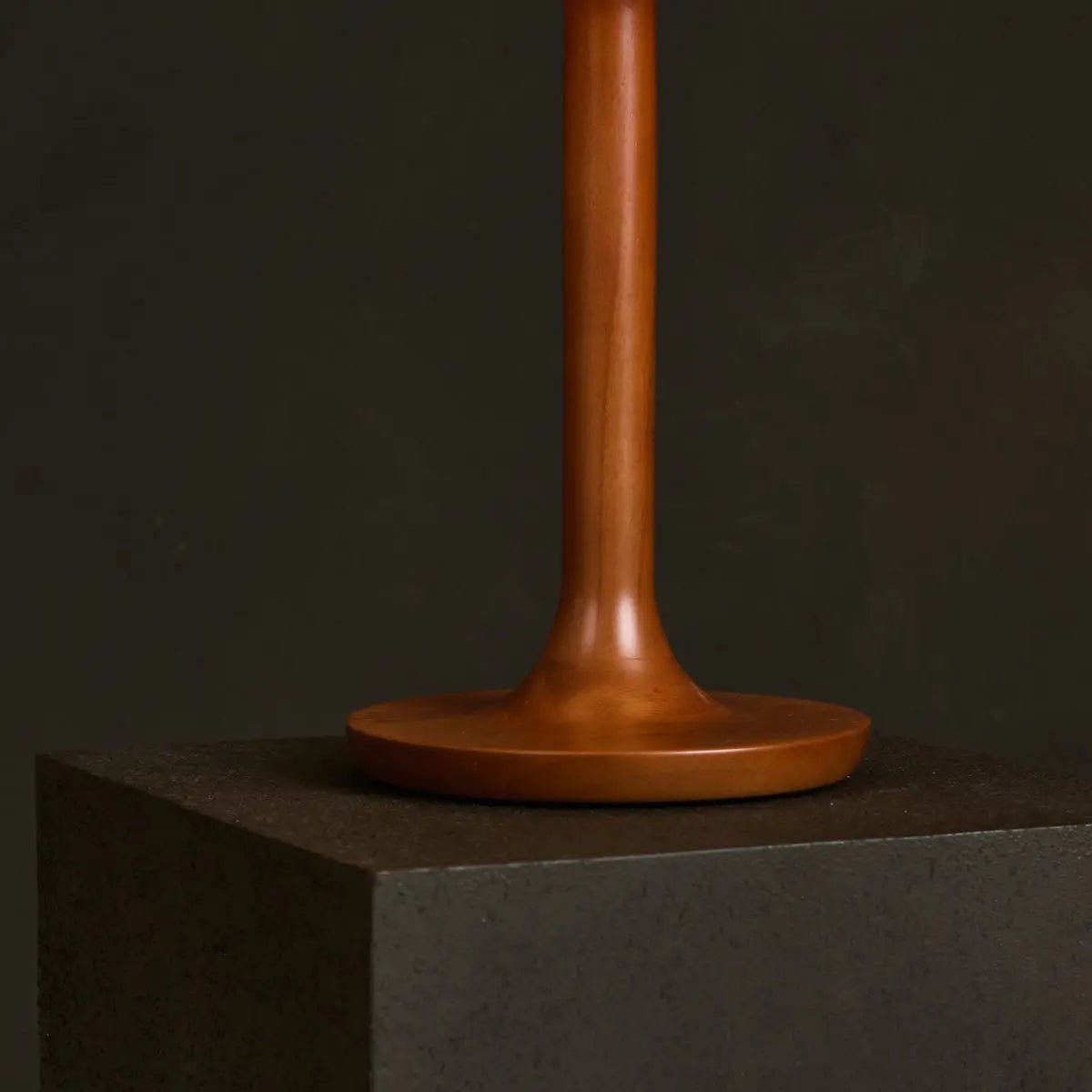 Nova Kastanjebruine Lamp met Houten Voet | Stijlvolle woonkamer- en slaapkamerverlichting Tavellio - Amsterdam