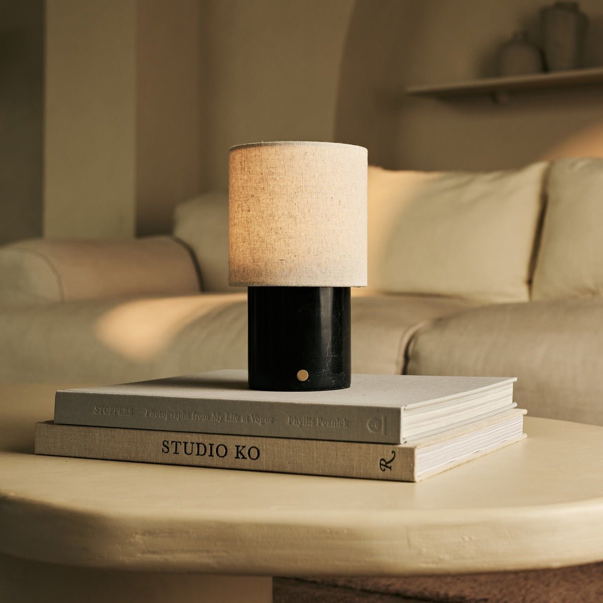 Onoda Black / Nero Marquina - Marmeren oplaadbare tafellamp - met linnen verwisselbare lampenkap en oplaadbaar ontwerp Tavellio - Amsterdam