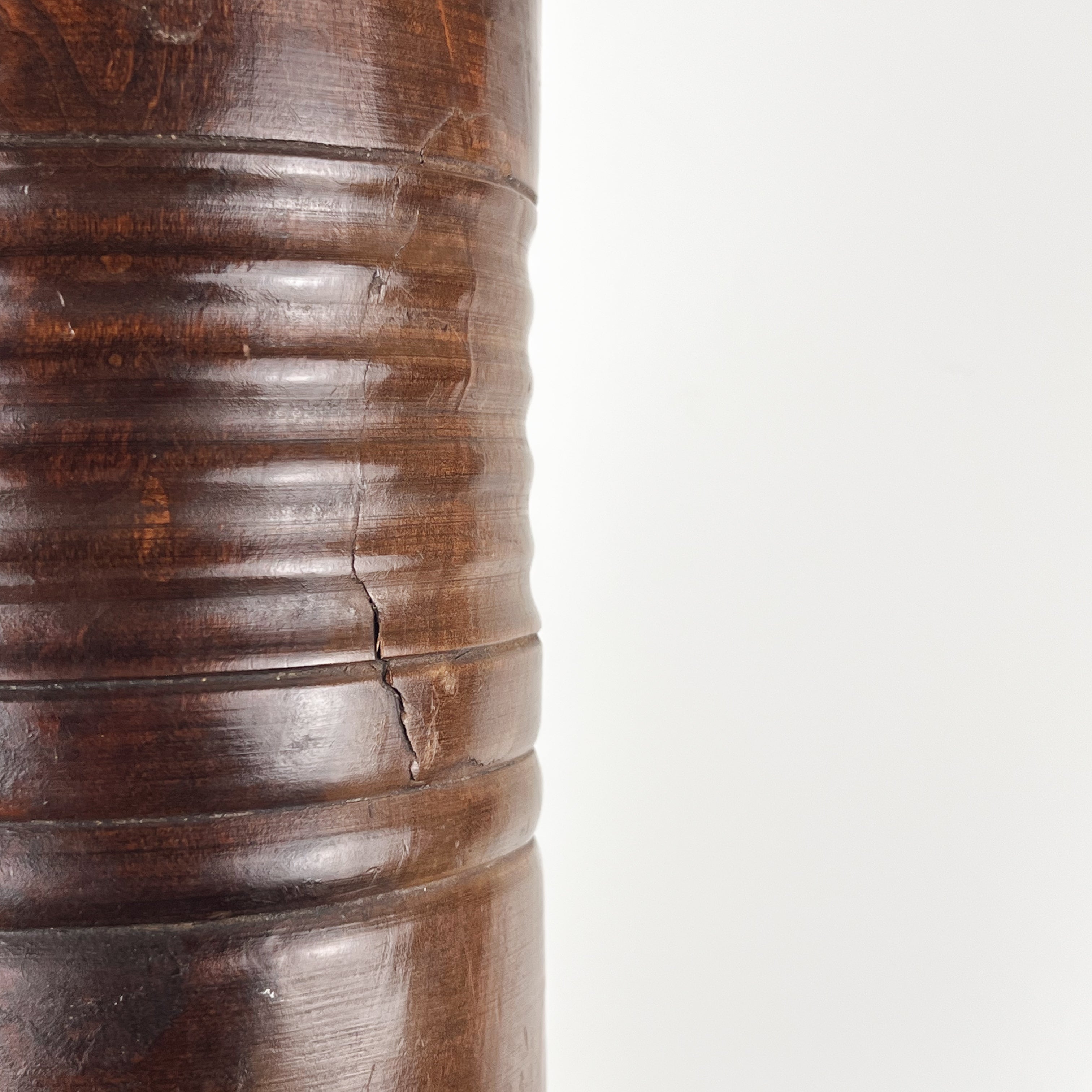 oude houten mortier vaas – massief hout – rustiek - pre-loved Noii HOME