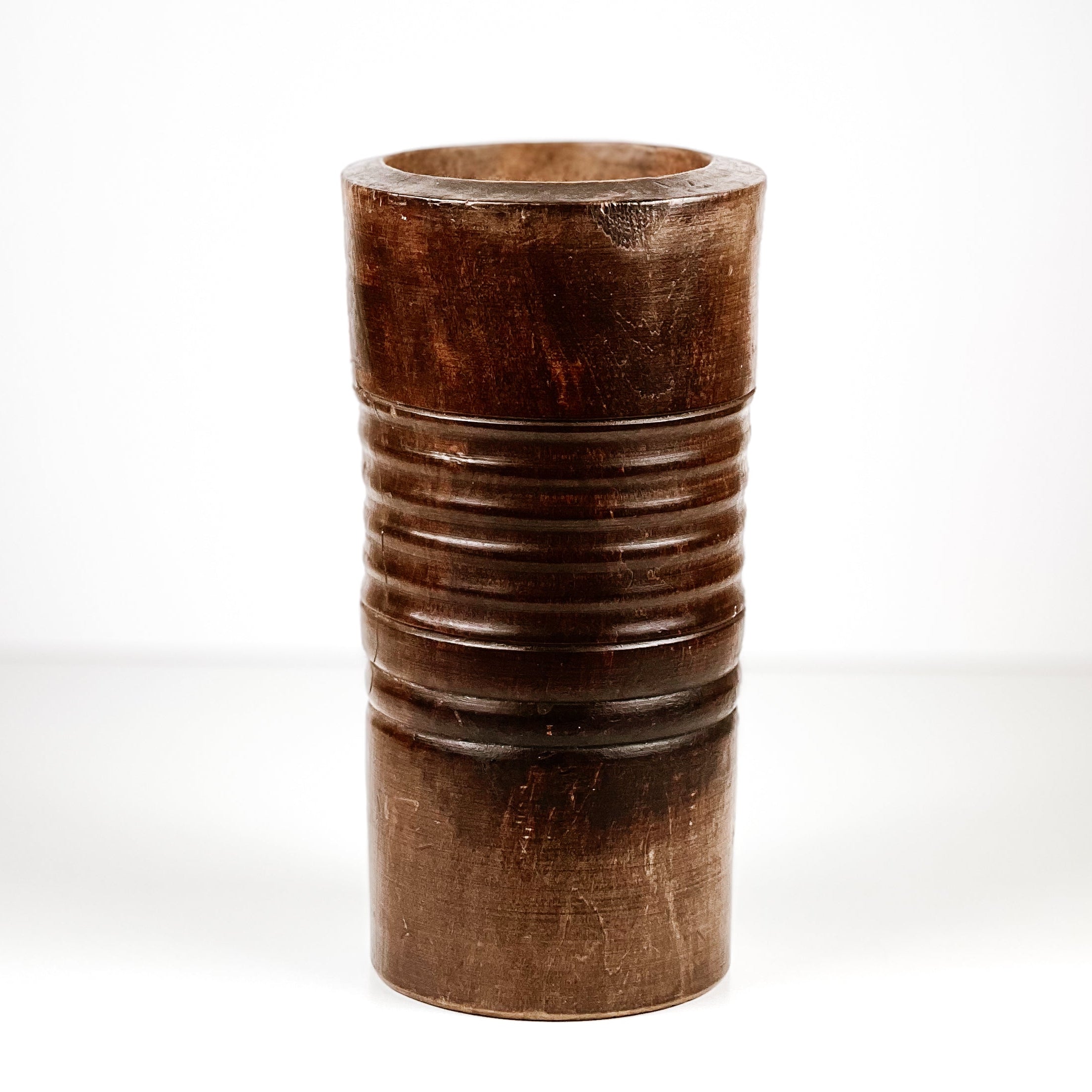 oude houten mortier vaas – massief hout – rustiek - pre-loved Noii HOME