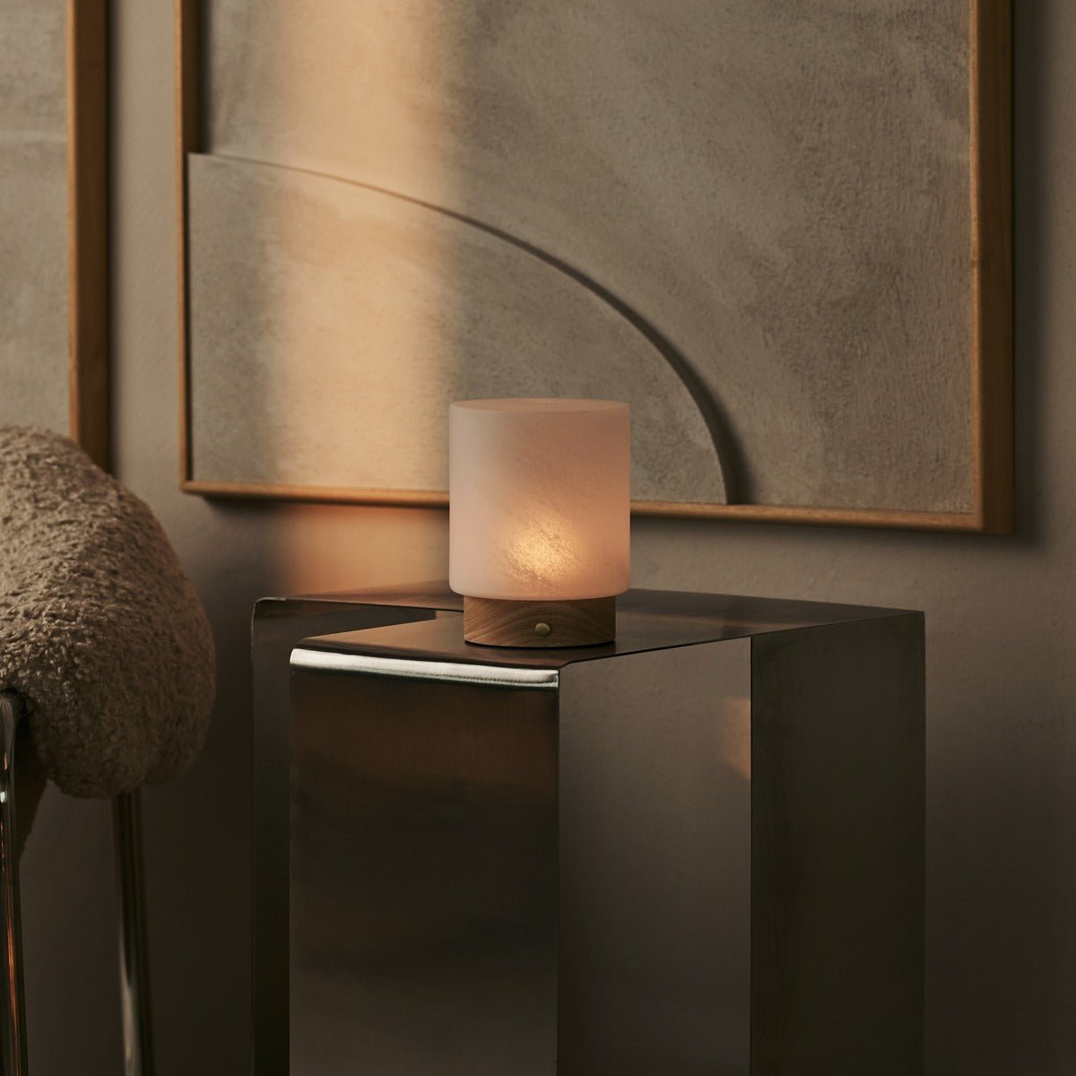 Pien lichtbruine houten tafellamp - oplaadbaar, dimbaar en tot 100 uur batterij Tavellio - Amsterdam