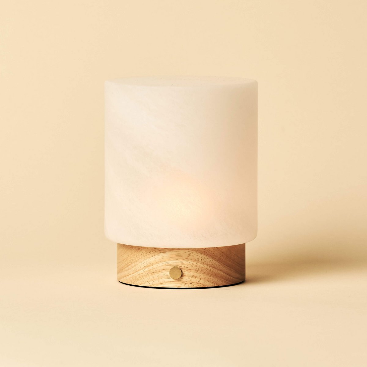 Pien lichtbruine houten tafellamp - oplaadbaar, dimbaar en tot 100 uur batterij Tavellio - Amsterdam