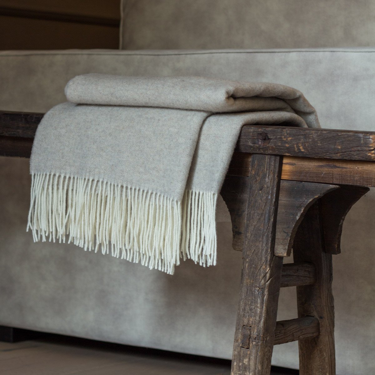 plaid Milano – merinowol en kasjmier – beige - Most Blanket MoST Blankets