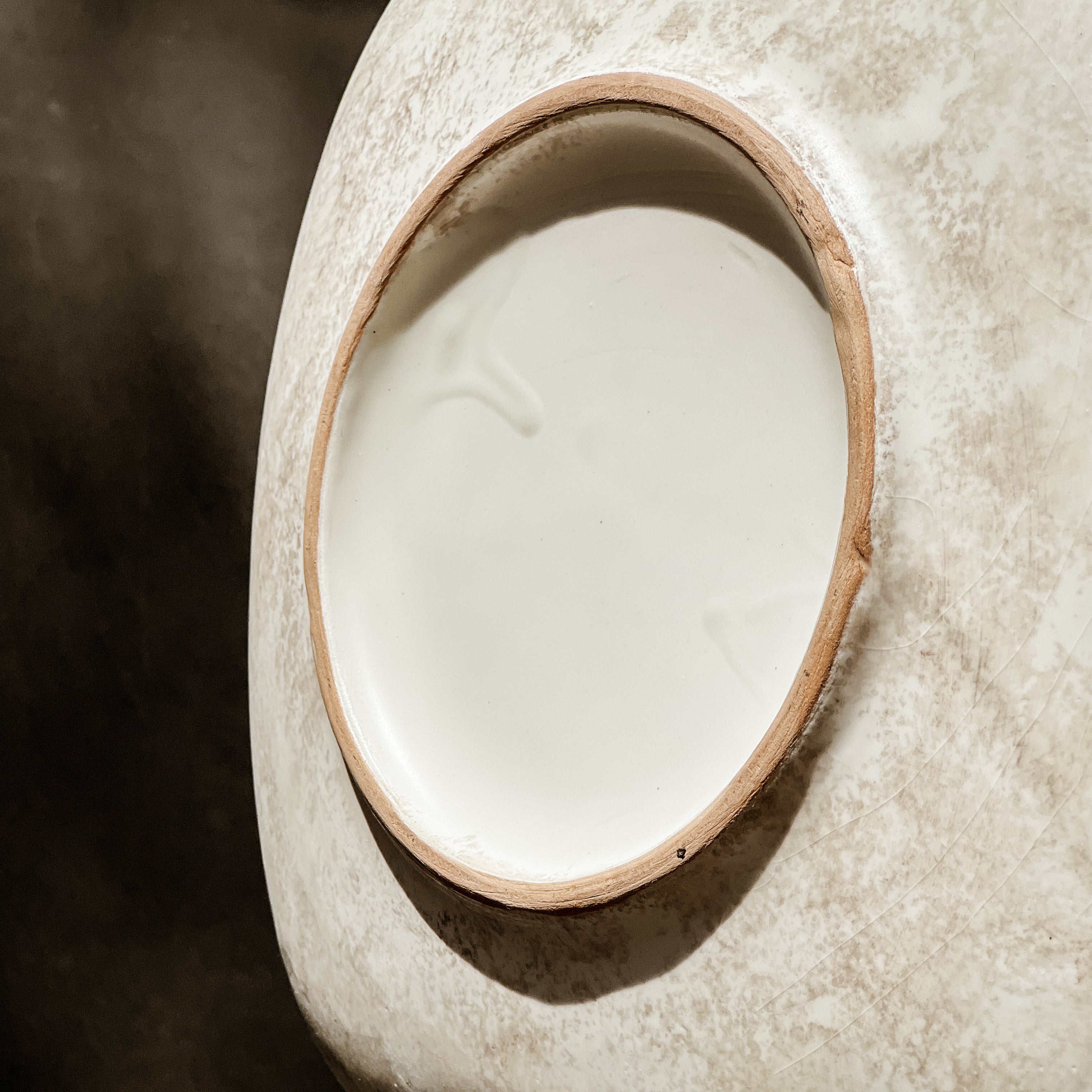 pre-loved schaal bewerkt - creme  -wit Noii HOME