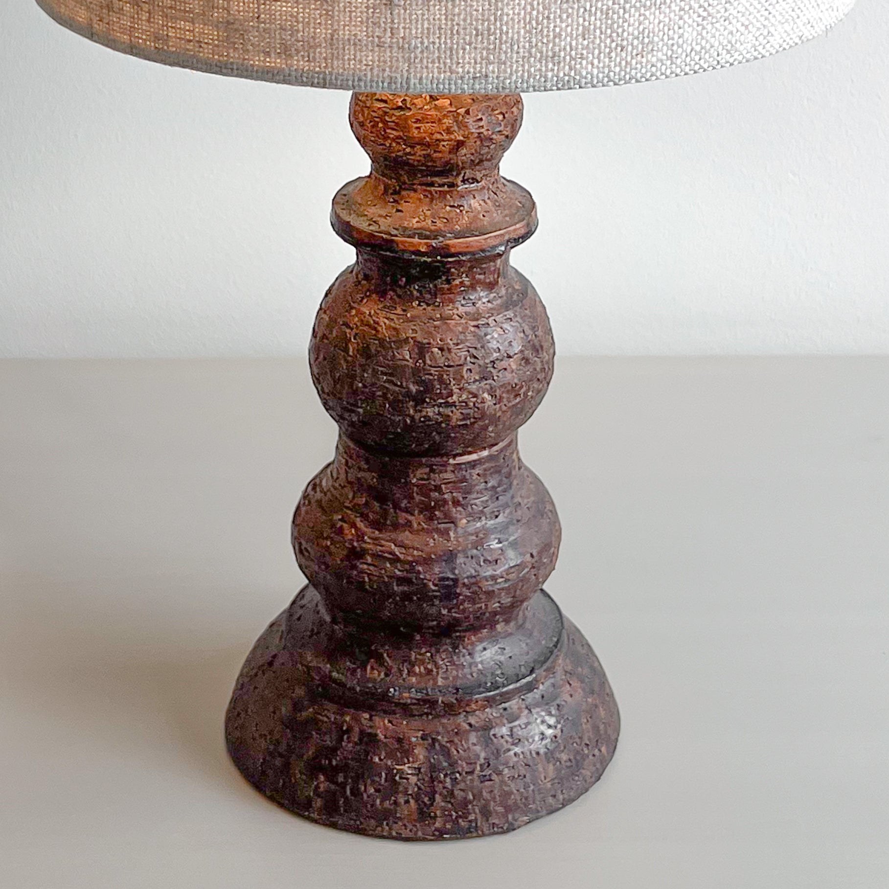 pre-loved tafellamp voet robuust Noii HOME