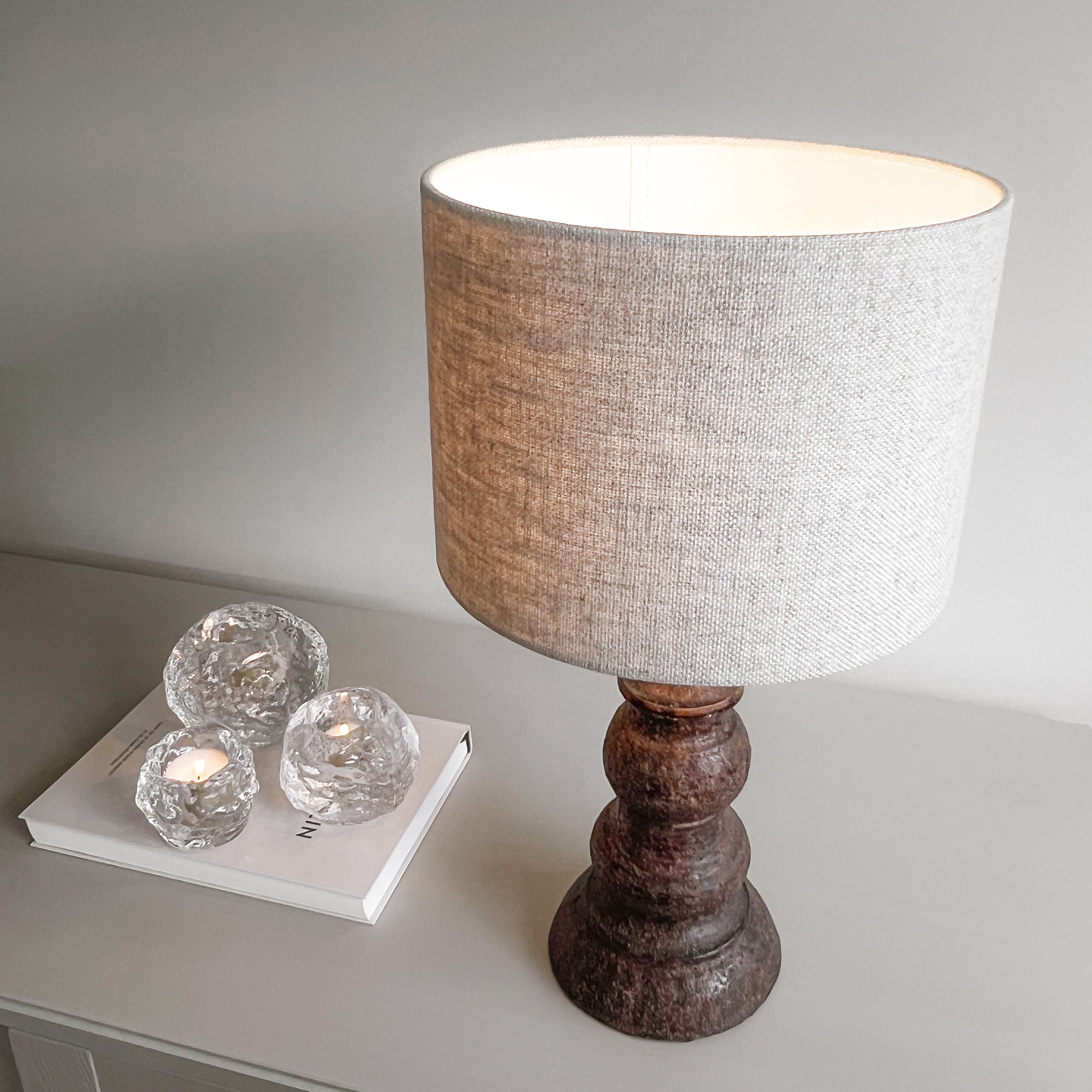 pre-loved tafellamp voet robuust Noii HOME
