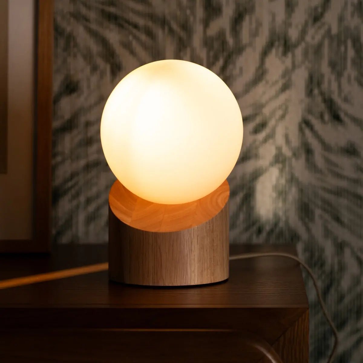 quin lichtbruine houten tafellamp, tavellio amsterdam Tavellio - Amsterdam