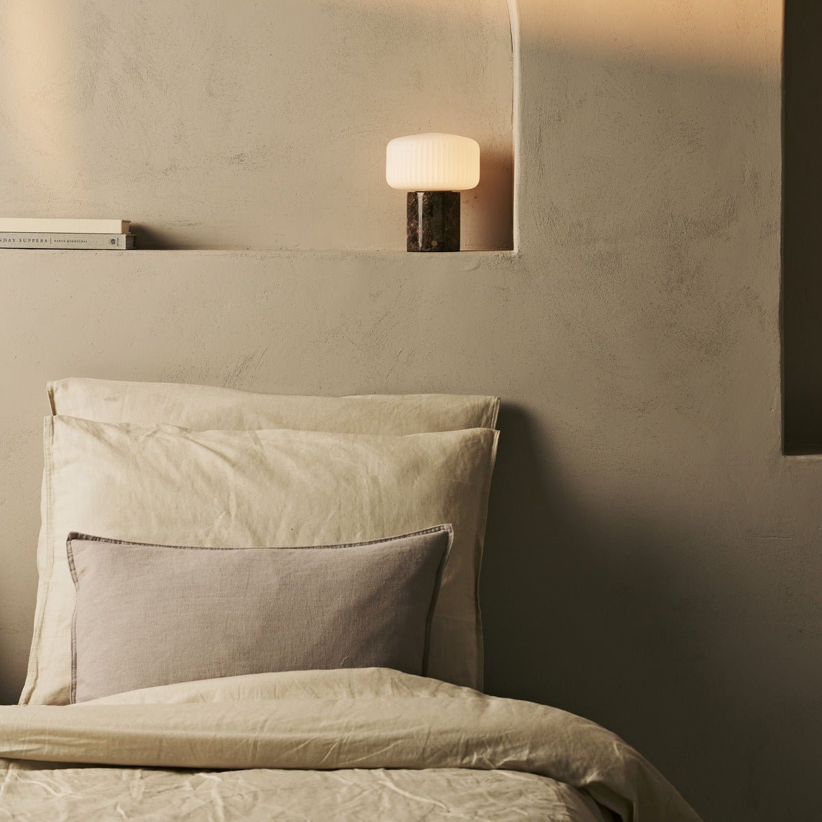 Renoir Brown / Emperador Dark - Marmeren oplaadbare tafellamp - Draadloos, USB -oplaadbaar en tot 100 uur verlichting Tavellio - Amsterdam